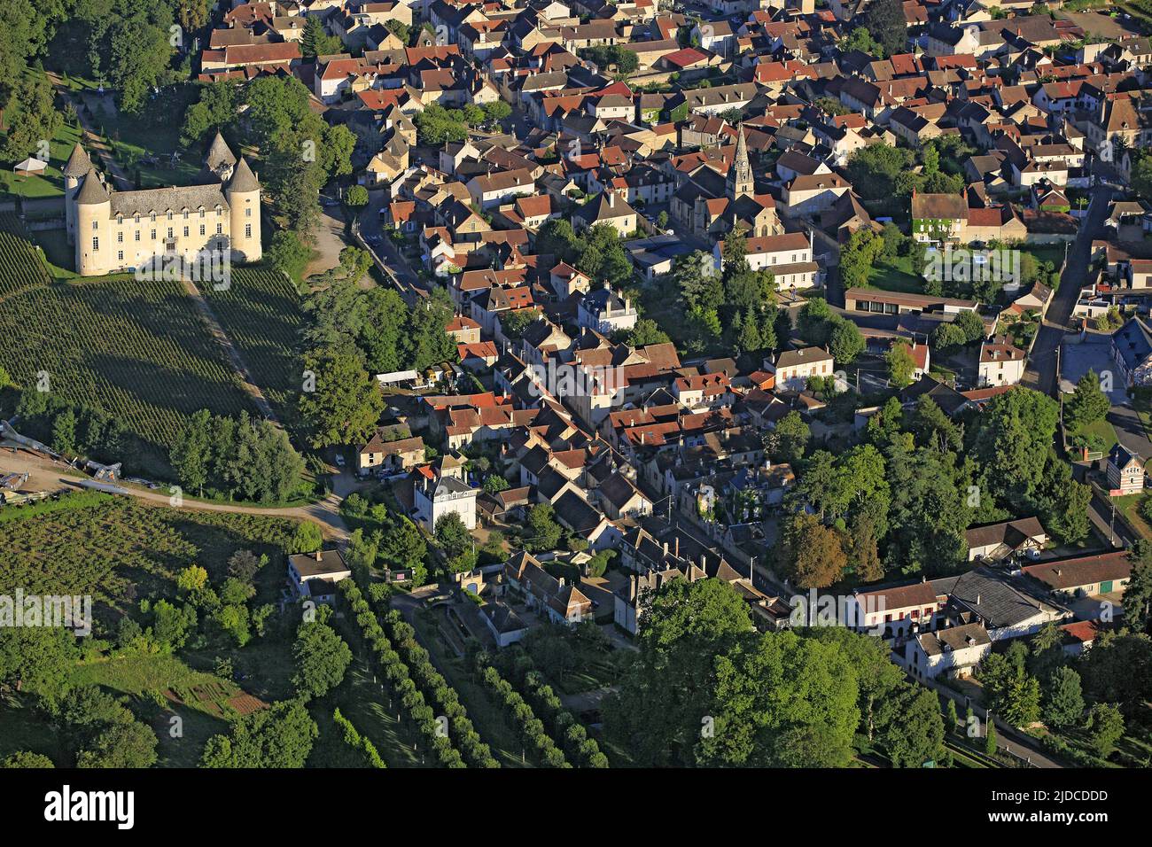 Frankreich, Côte-d'Or, Savigny-lès-Beaune, Burgund Weingut Dorf AOC Weinberge des Côte de Beaune (Luftbild), Stockfoto