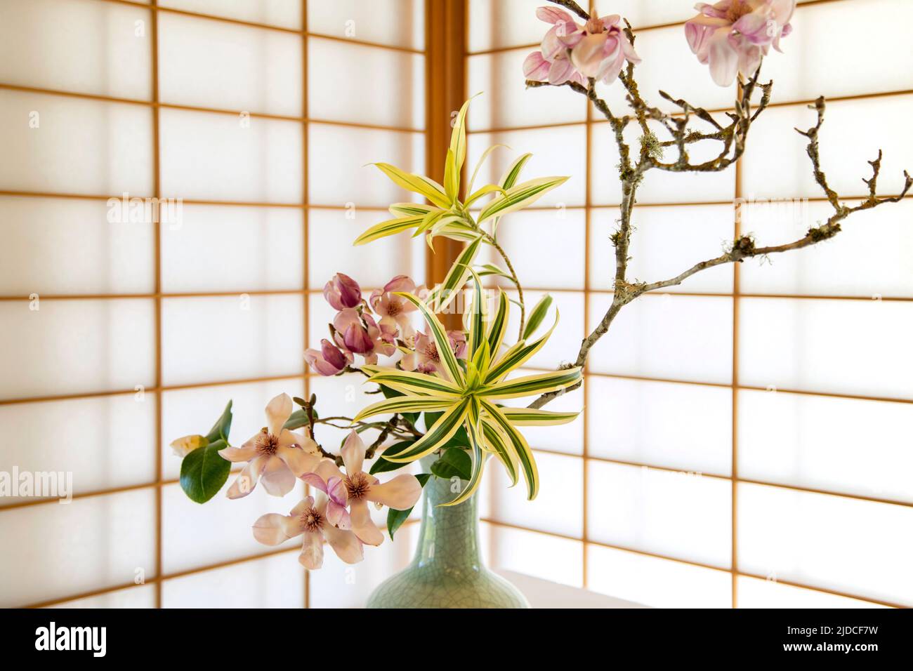 Ikebana-Blumen-design Stockfoto