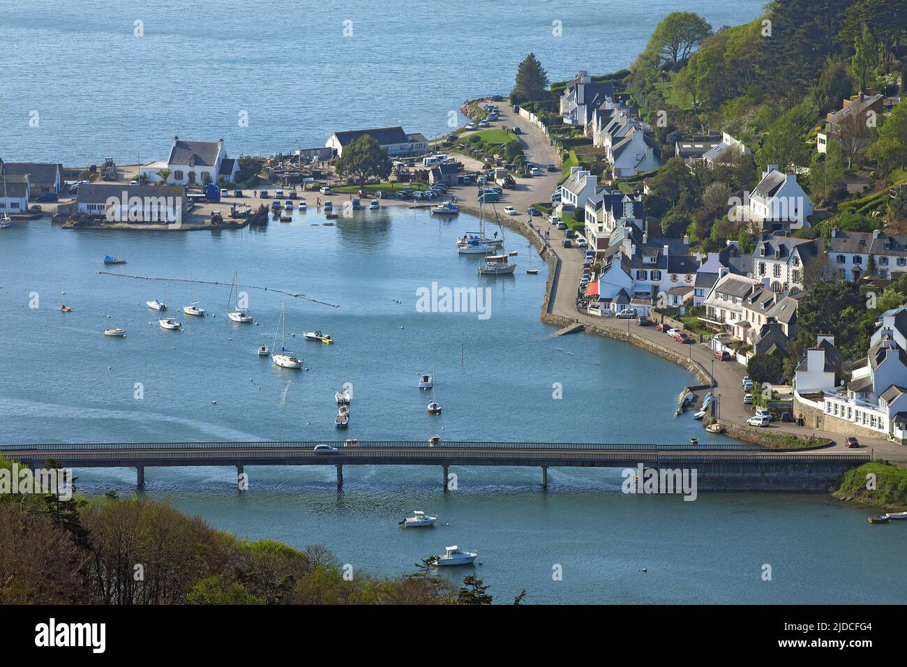 Frankreich, Finistère Le Dourduff-en-Mer (Plouezoc'h) der kleine Hafen der Bucht von Morlaix (Luftaufnahme) Stockfoto