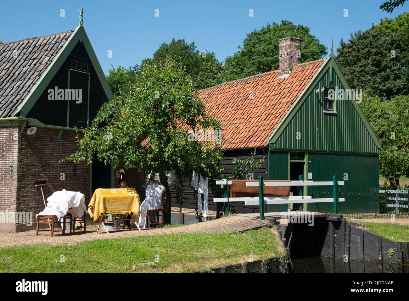 Enkhuizen, Niederlande, Juni 2022. Verschiedene Szenen aus dem Zuiderzee Museum in Enkhuizen. Hochwertige Fotos Stockfoto