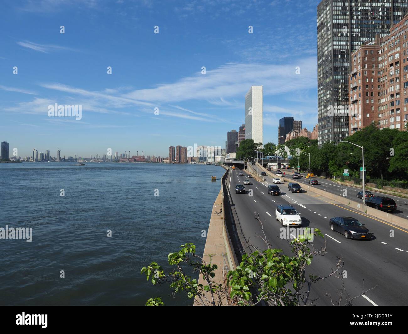 Hauptsitz der Vereinten Nationen und FDR-Laufwerk. Stockfoto