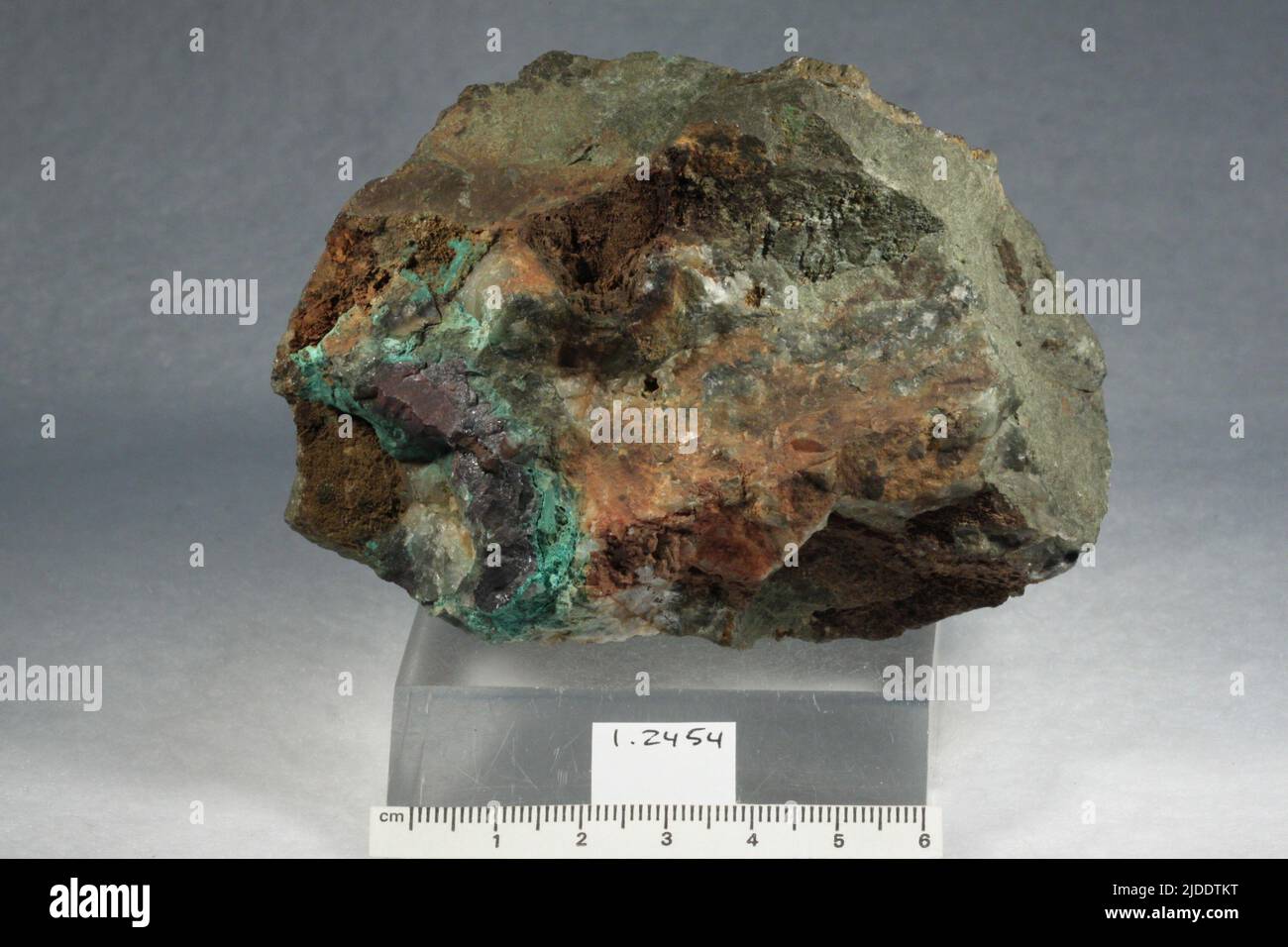 Cuprit. Mineralien. Nordamerika; USA; Virginia; Fairfax County; Manassas; Manassas Gap Stockfoto