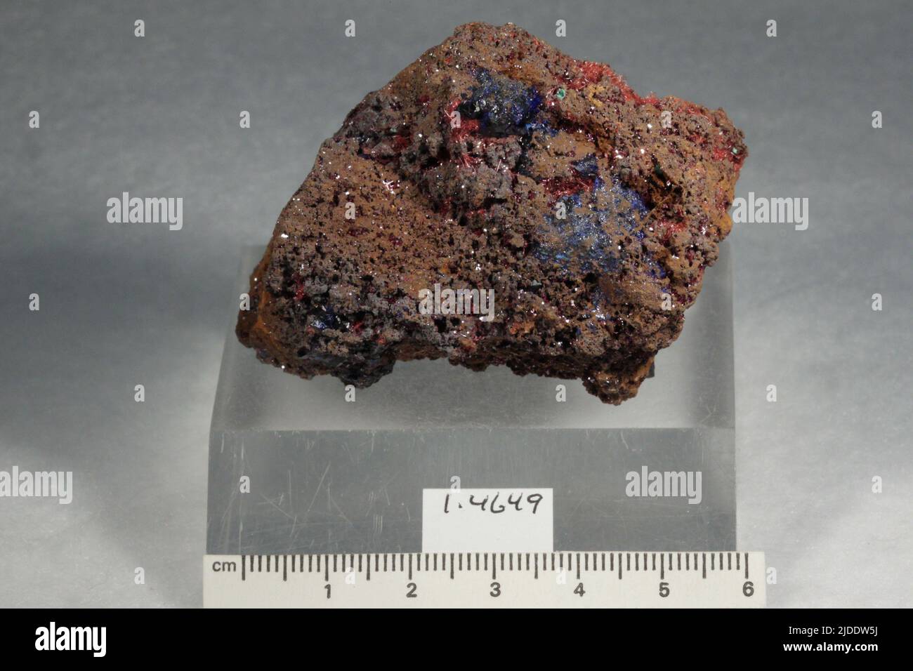 Cuprit. Mineralien. Nordamerika; USA; Arizona; Greenlee County; Morenci; Copper Mountain Mine Stockfoto