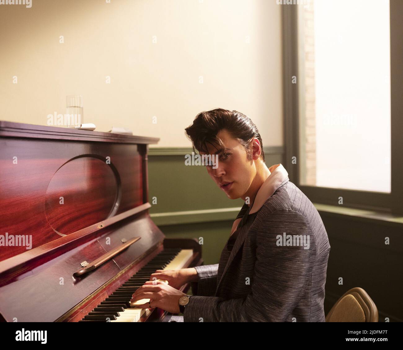 ELVIS, Austin Butler als Elvis Presley, 2022. ph Hugh Stewart