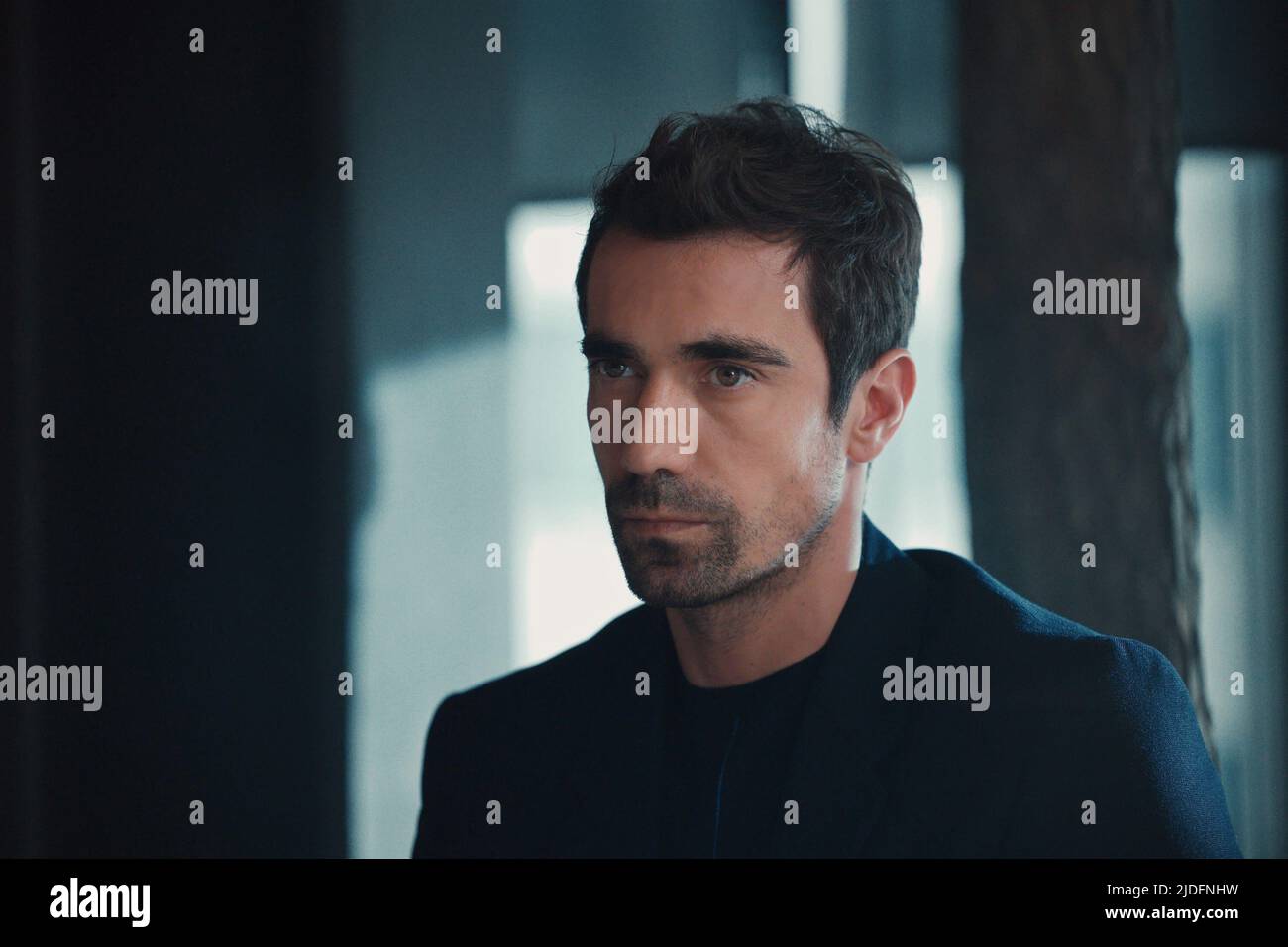 AS THE CROW FLIES, (aka KUS UCUSU), Ibrahim Celikkol, (Season 1, ep. 102, ausgestrahlt am 3