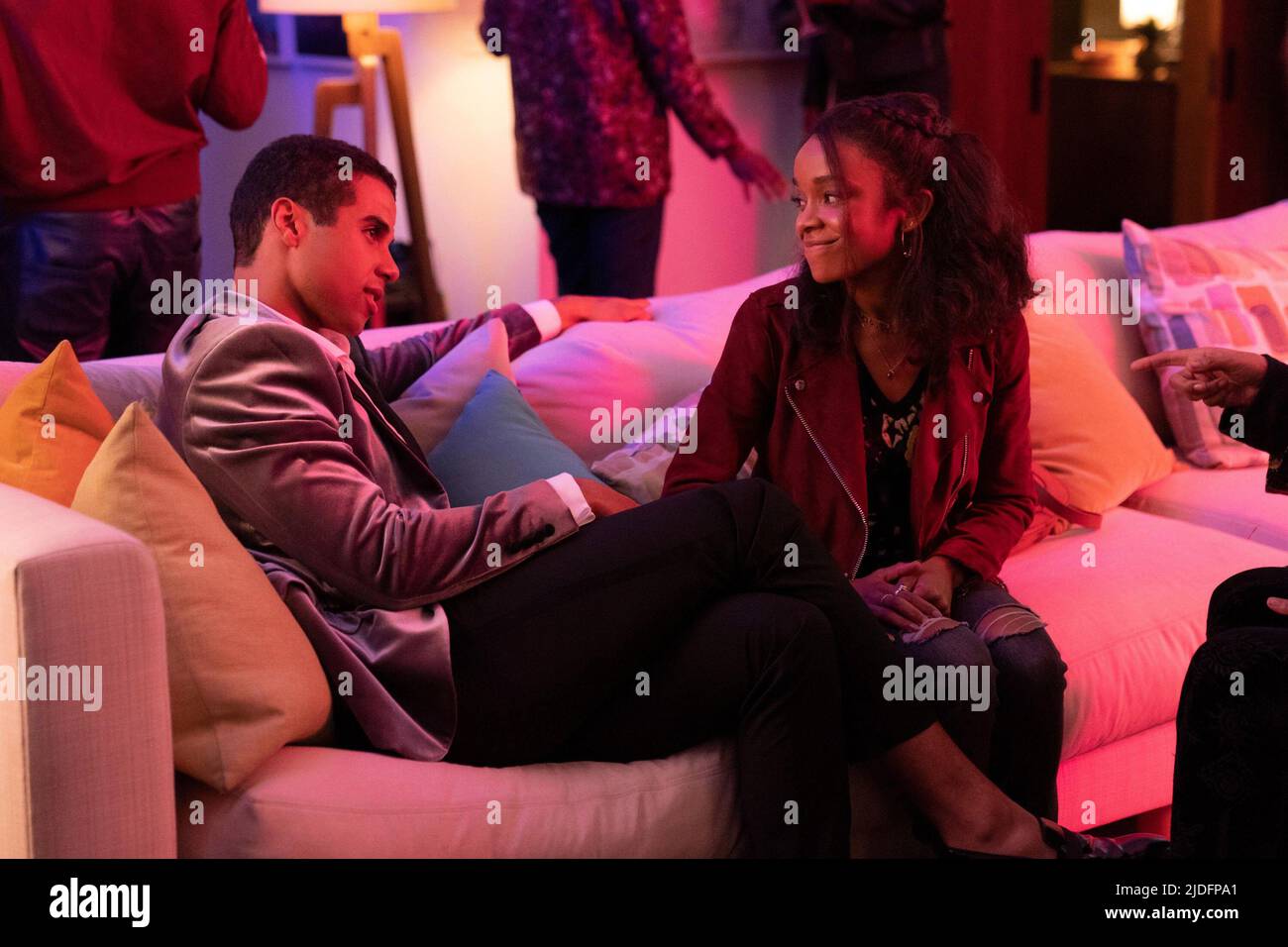 LOVE, VICTOR, (alias LOVE VICTOR), Mason Gooding, Rachel Hilson, IT's You', (Staffel 3, ep. 301, ausgestrahlt am 15. Juni 2022). Foto: Mike Taing / ©Hulu / Courtesy Everett Collection Stockfoto
