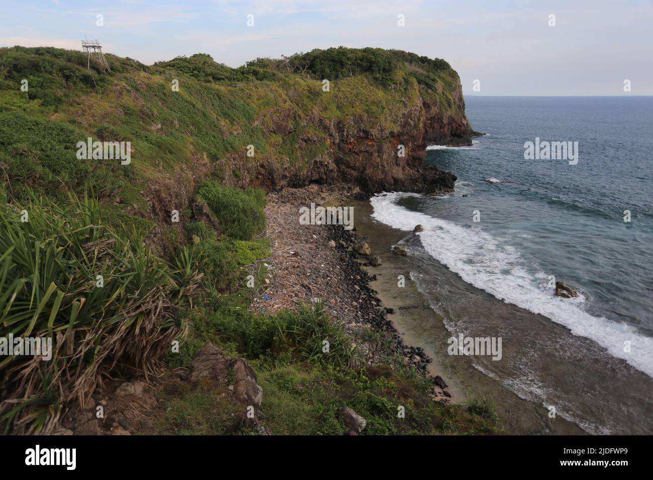 Überreste von Vulkanen an der Sundastraße, Banten, Indonesien Stockfoto