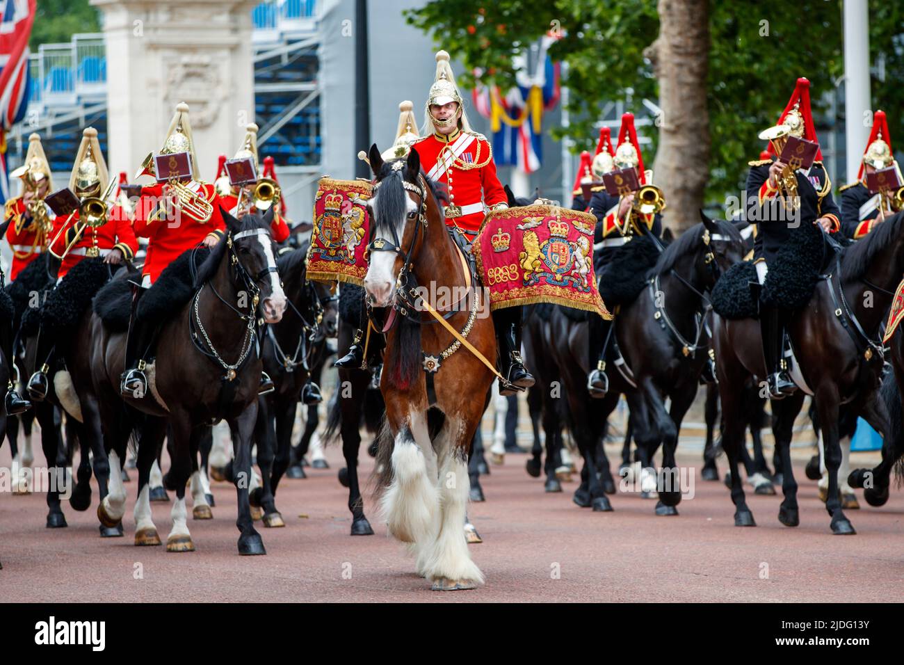 Harry, das Trommelpferd bei Trooping the Color Probesals, The Mall, London England, Großbritannien Samstag, 21. Mai, 2022. Stockfoto