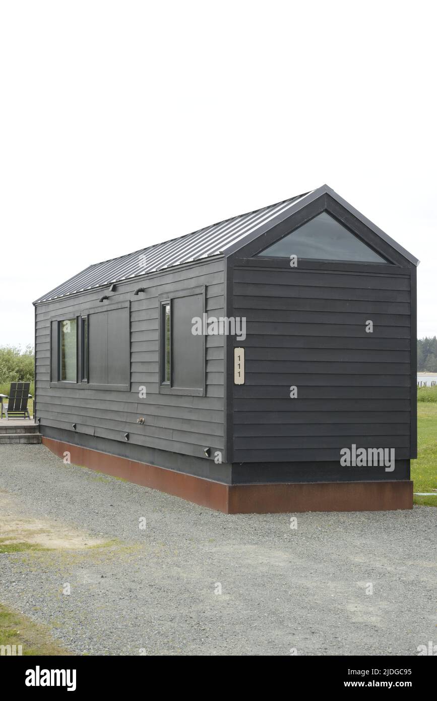 Scenic Beach Tiny Homes - Coastal Living Modern Beach Home Off Grid in Pacific Northwest Architecture Stockfoto