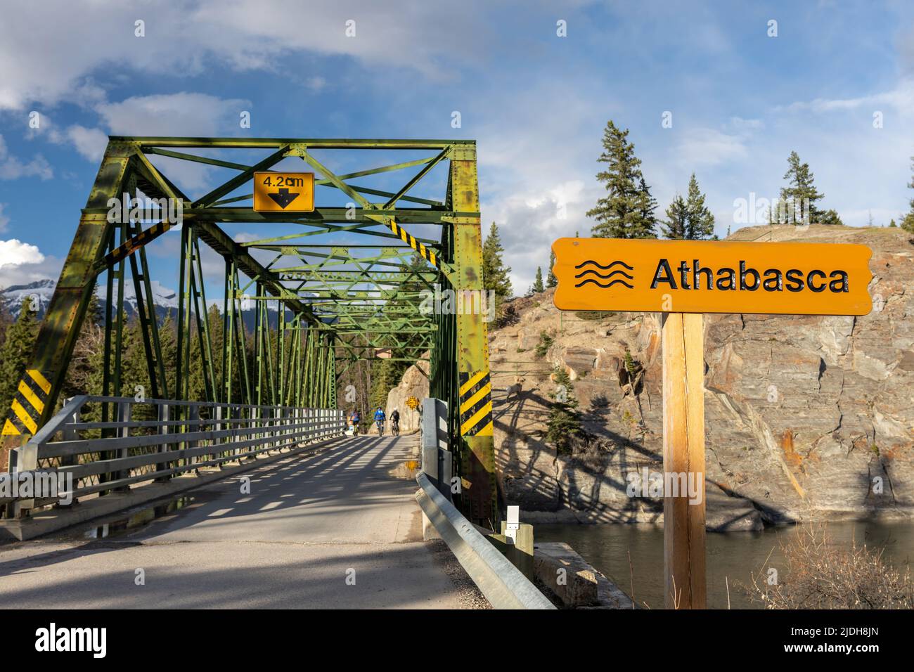 Old Fort Point Trail Eisenbrücke. Athabasca River, Jasper National Park wunderschöne Landschaft, Canadian Rockies. Alberta, Kanada. Stockfoto