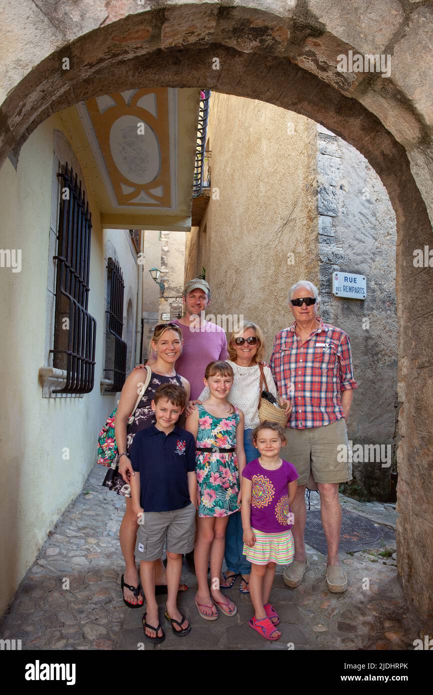 Drei Generationen von Familien im Urlaub in Seillans Stockfoto