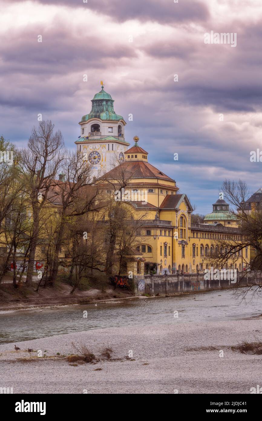 Münchner Stadtbild an der Isar (Bayern, Deutschland) Stockfoto