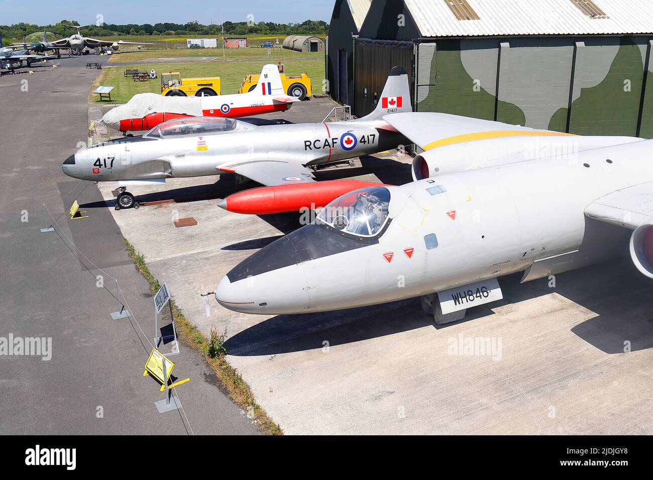 English Electric Canberra T4 Ausstellung im Yorkshire Air Museum in Elvington, North Yorkshire Stockfoto