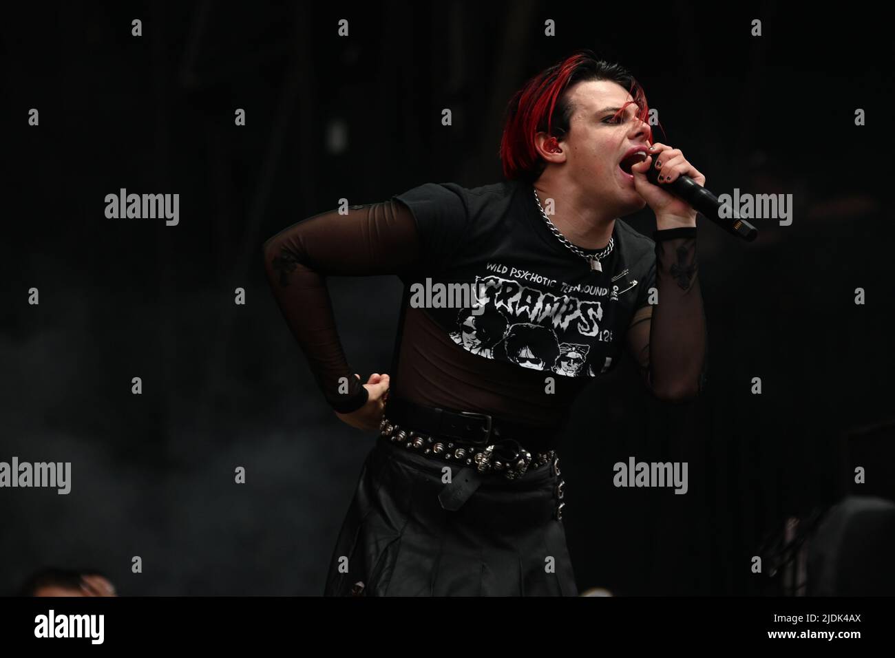 Neunzigtausend Fans genießen Live-Musik am 1. Tag beim Leeds Festival mit Liam Gallagher, Stormzy und Post Malone. Mit: Yungblud wo: Leeds, Großbritannien Wann: 27 Aug 2021 Credit: Graham Finney/WENN Stockfoto