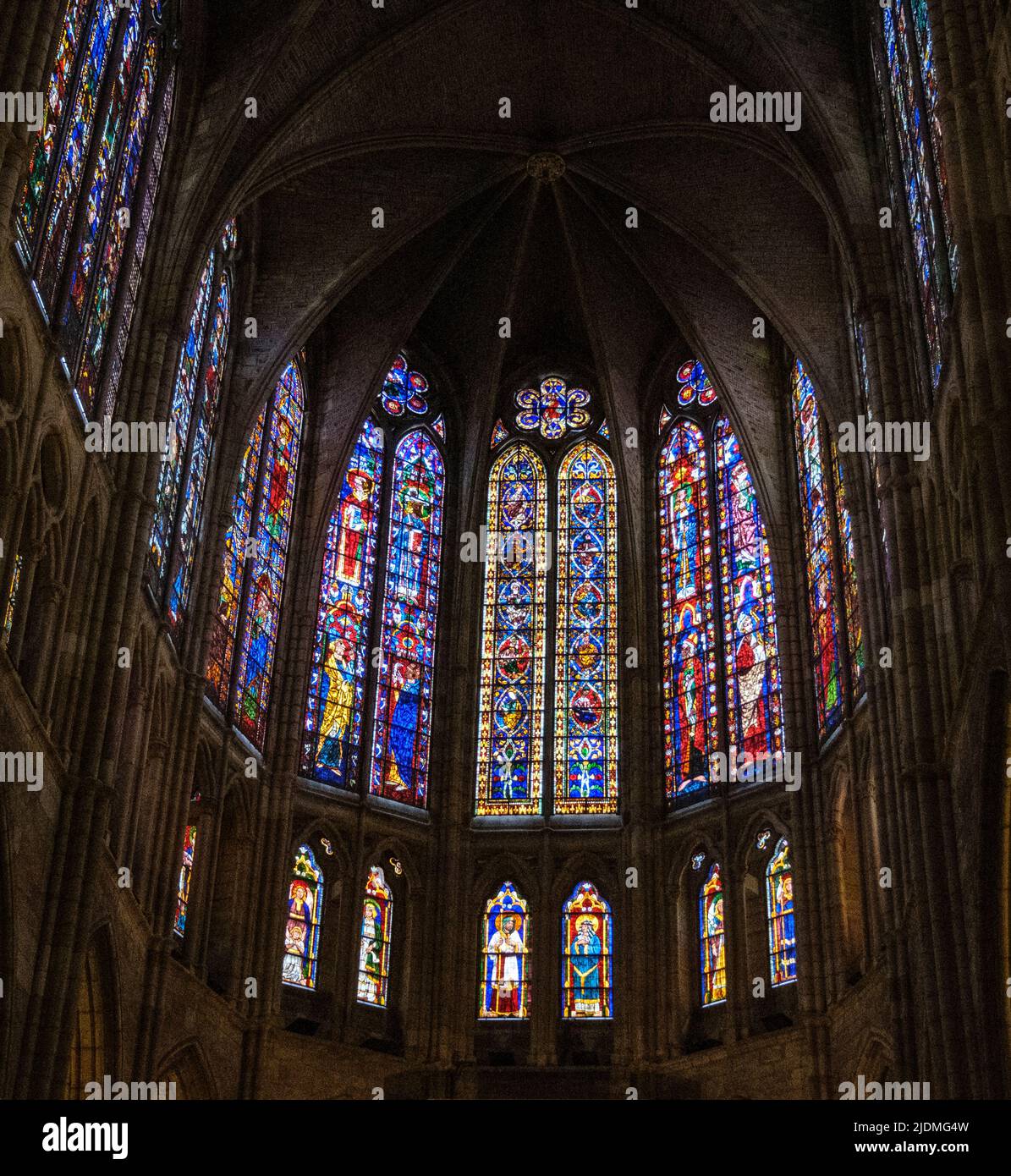 Spanien, Leon, Castilla y Leon. Buntglasfenster in der Kathedrale von Santa Maria. Gotik, 13.. Jahrhundert. Stockfoto