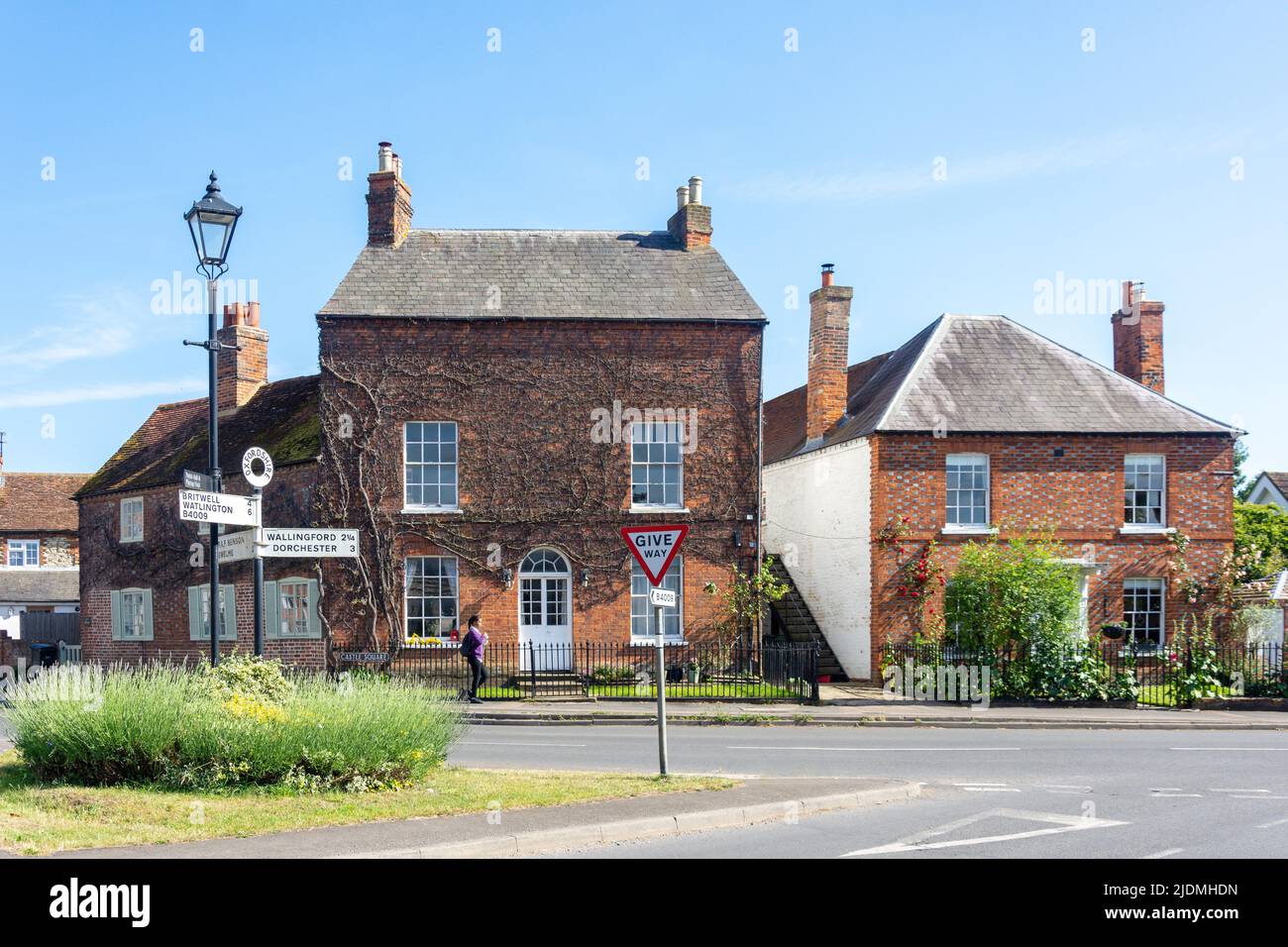 Häuser, Castle Square, Benson, Oxfordshire, England, Vereinigtes Königreich Stockfoto