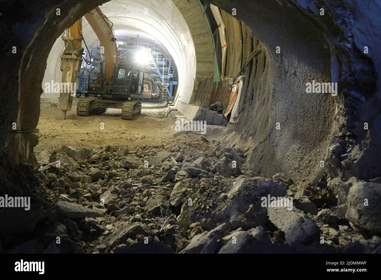 Maddaloni, ITALIEN. 22.. Juni 2022. 22/06/2022 - Maddaloni (CE) Abriss der letzten Membran des Monte Aglio-Tunnels auf der neuen Eisenbahnlinie Neapel - Bari HS/HC (Bild: © Fabio Sasso/ZUMA Press Wire) Stockfoto