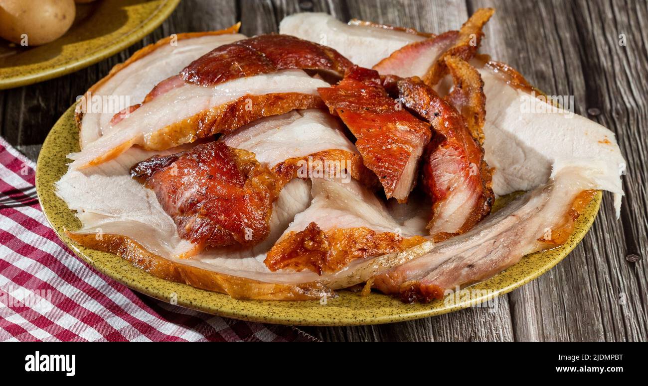 Gebratenes Fleisch aus den östlichen Ebenen - typisch kolumbianisches Gericht Stockfoto