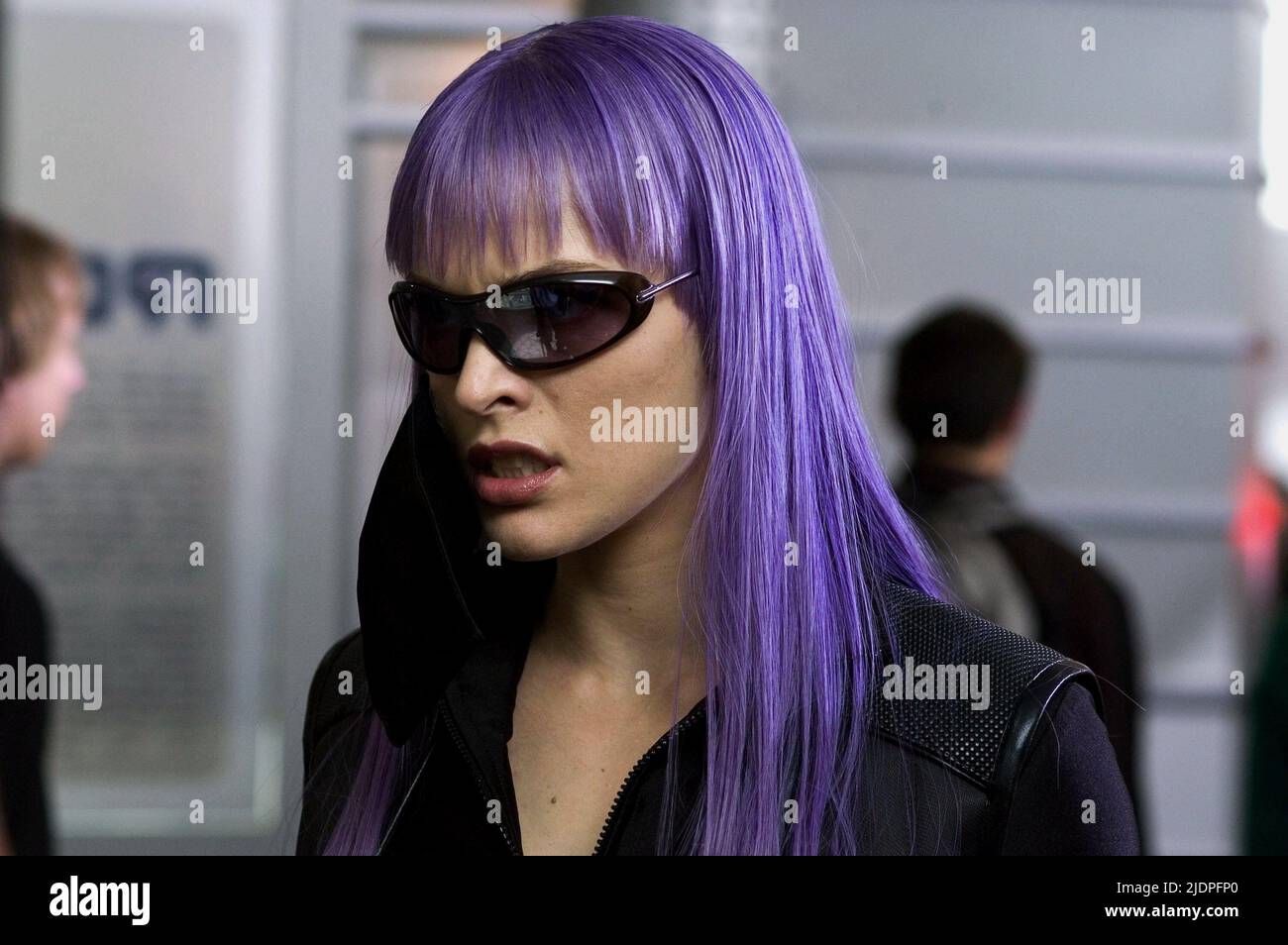 MILLA JOVOVICH, UV-Licht, 2006 Stockfoto