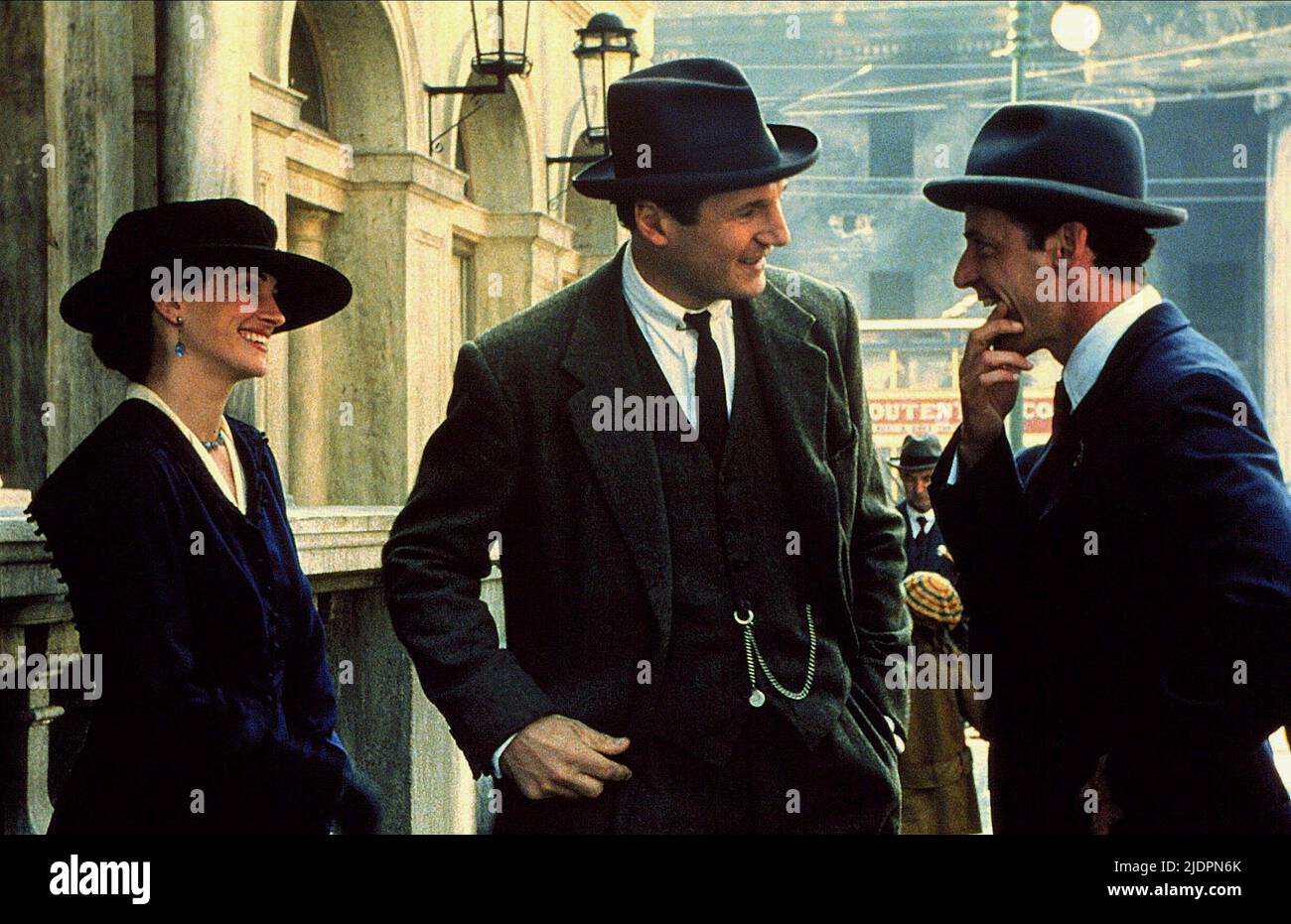 ROBERTS, NEESON, QUINN, Michael Collins, 1996 Stockfoto