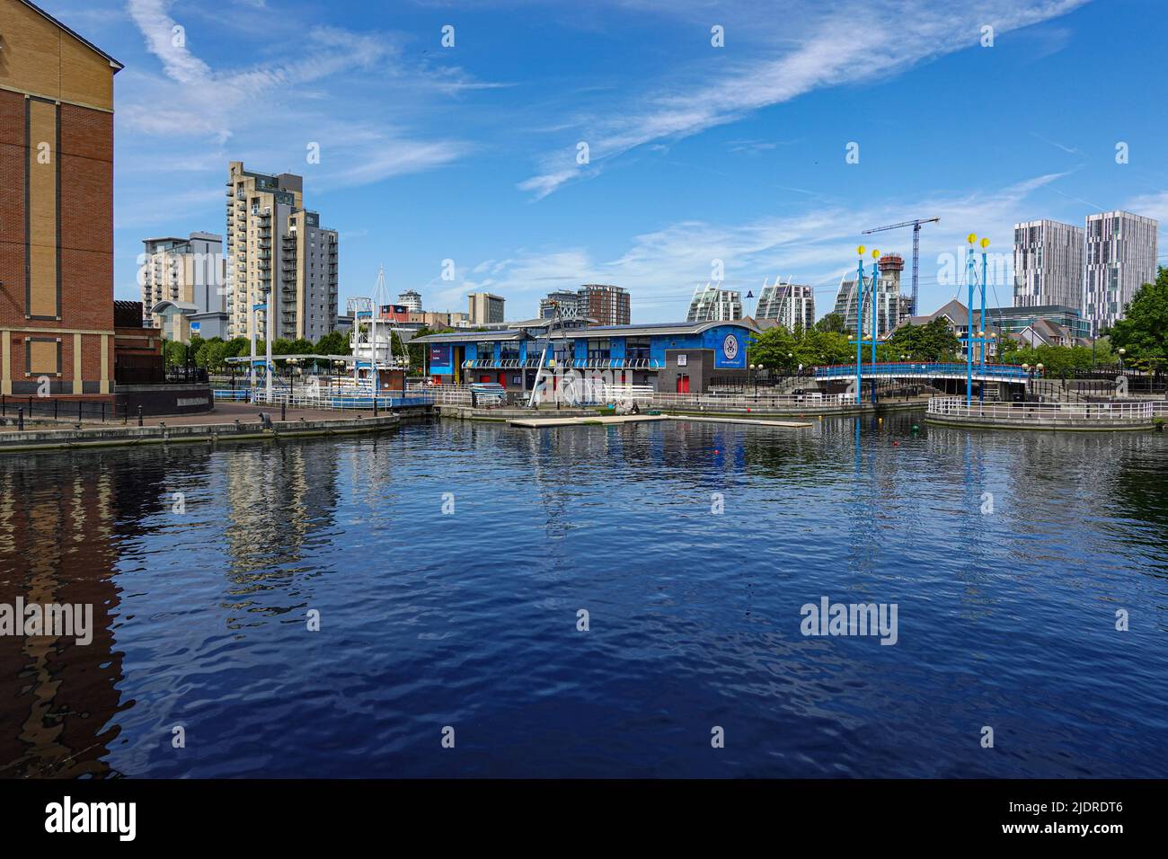 Der alte Hafen liegt in Salford, Manchester, Großbritannien, heute bekannt als Salford Quays Stockfoto