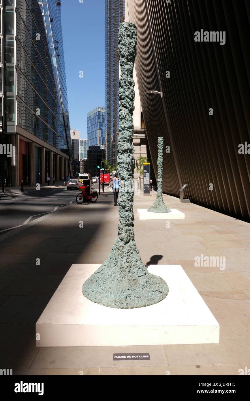 Sculpture in the City , die jährliche Ausstellung zeitgenössischer Kunst unter den markanten Architektur der City of London platziert , startet es 11edition am 22. Juni 2022 . Neben den neuen Arbeiten von elf zeitgenössischen Künstlern werden sechs Skulpturen, die ab der 10. Edition in sifu verbleiben, sowie zwei permanente Erwerbungen gezeigt. Stockfoto