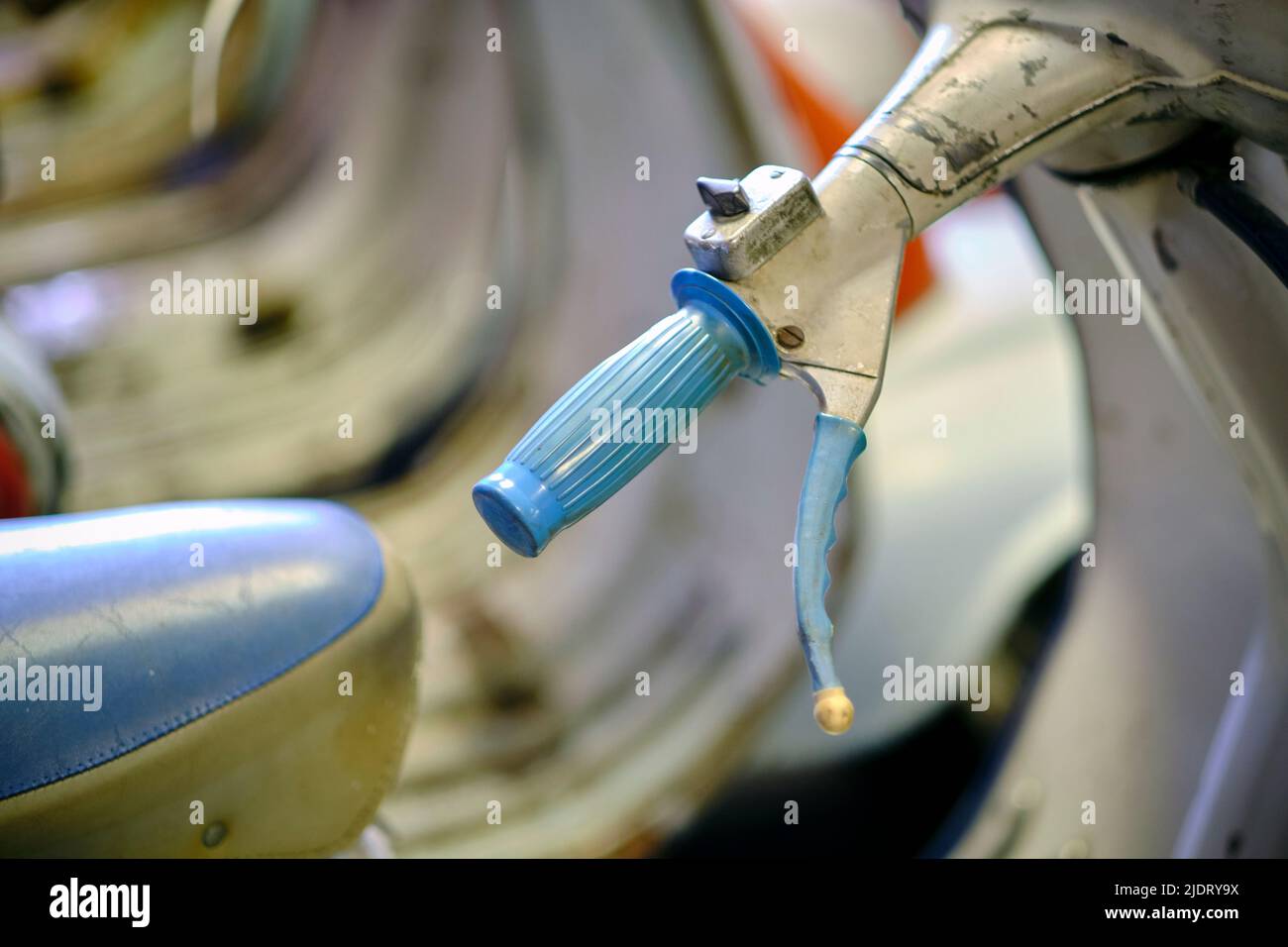 Details der alten Lambretta Roller, mit den 2-Takt-Motoren, die aus ökologischen Gründen eingestellt wurden Stockfoto