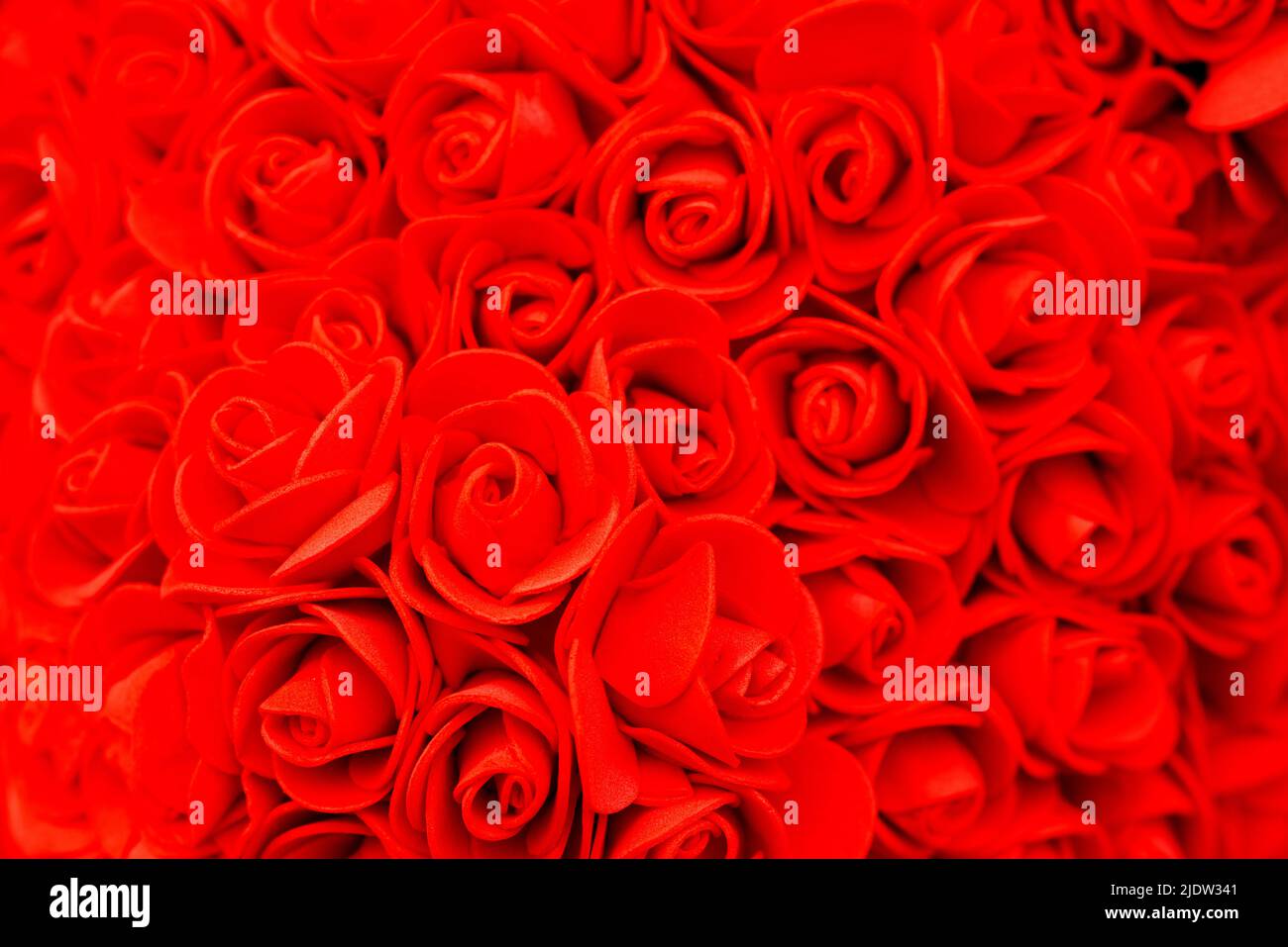 Rote Rosenblume Aus Kunststoff Stockfoto