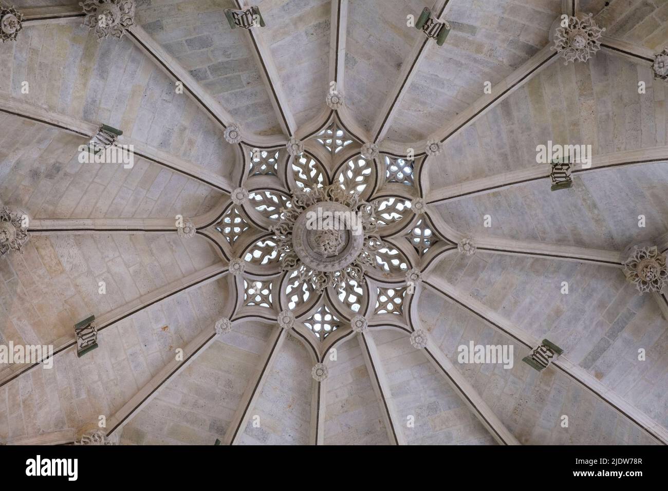 Spanien, Burgos. Kathedrale von Santa Maria. Gotisch-Mudejar Decke, Kapelle der Präsentation, Capilla de la Presentacion, 15-16. Jahrhundert. Stockfoto