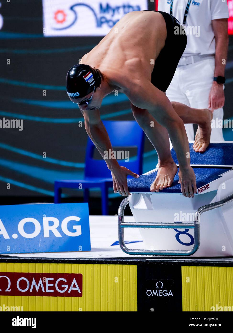 BUDAPEST, UNGARN - 23. JUNI: Jesse Puts aus den Niederlanden tritt am 23. Juni 2022 in Budapest, Ungarn, in der Duna Arena in der Freistil der Männer 50m während der FINA-Schwimmweltmeisterschaften an (Foto: Nikola Krstic/Orange Picles) Stockfoto