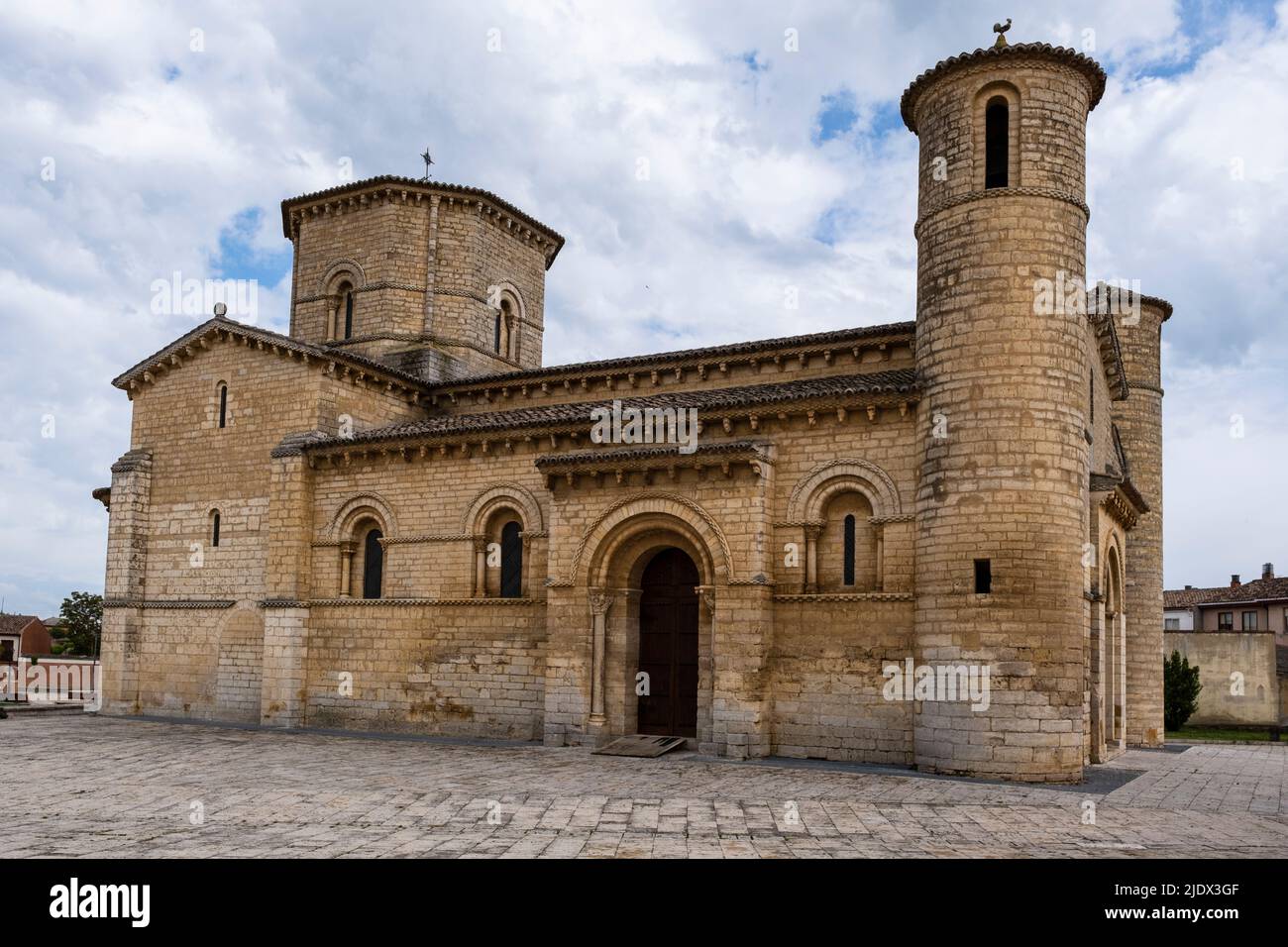 Spanien, Castilla y Leon, Fromista. Kirche des heiligen Martin von Tours, Romanik, 11. Jahrhundert. Stockfoto