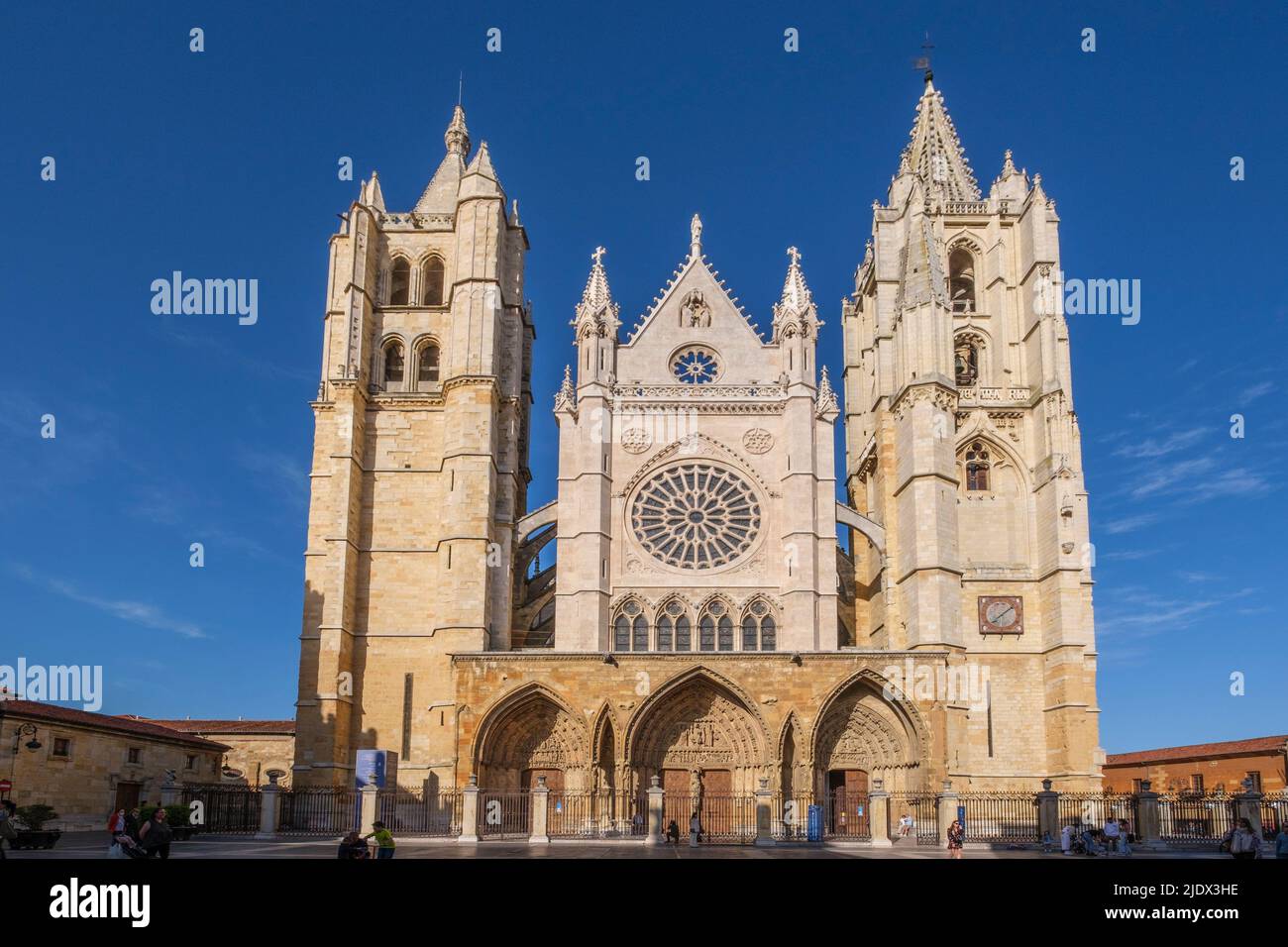 Spanien, Leon, Castilla y Leon. Kathedrale von Santa Maria. Gotik, 13.. Jahrhundert. Stockfoto