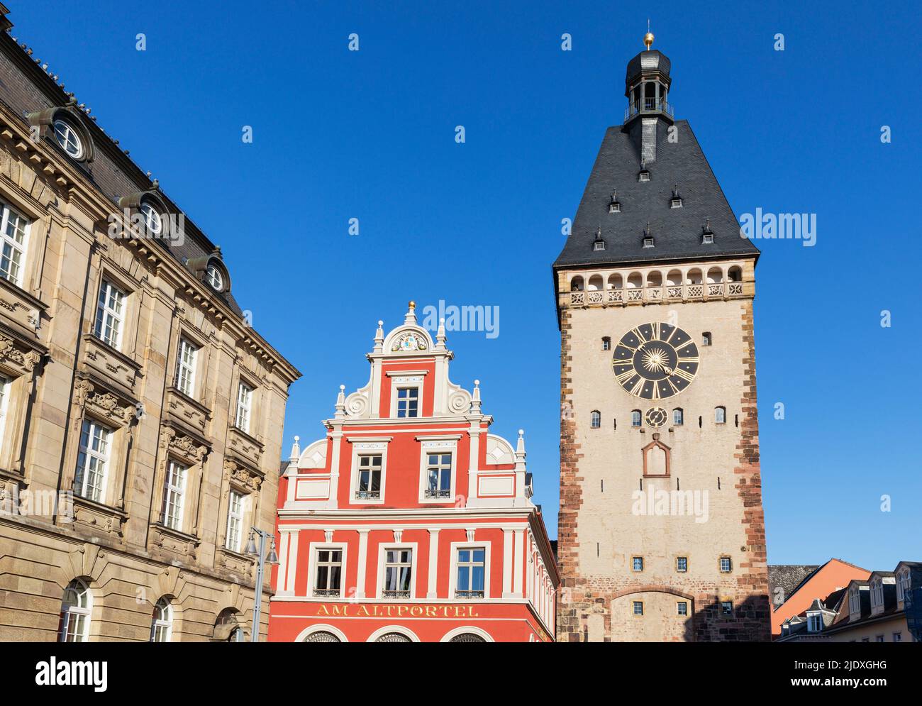 Deutschland, Rheinland-Pfalz, Speyer, altes Tor und historische Häuser Stockfoto