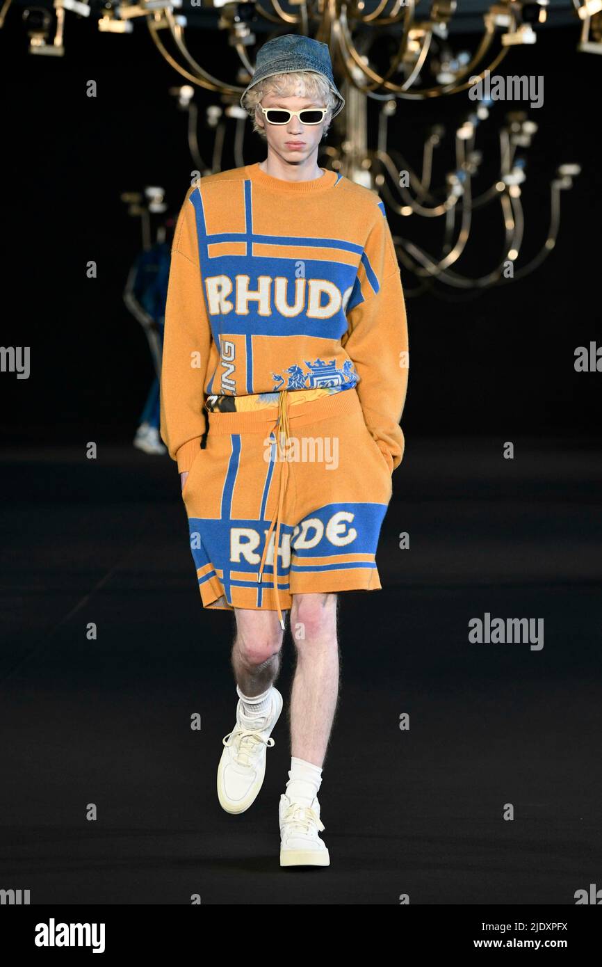 Paris, Frankreich. 23.. Juni 2022. RHUDE SS23 Runway während der Paris Fashion Week am 2022. Juni - Paris, Frankreich. 22/06/2022 Credit: dpa/Alamy Live News Stockfoto