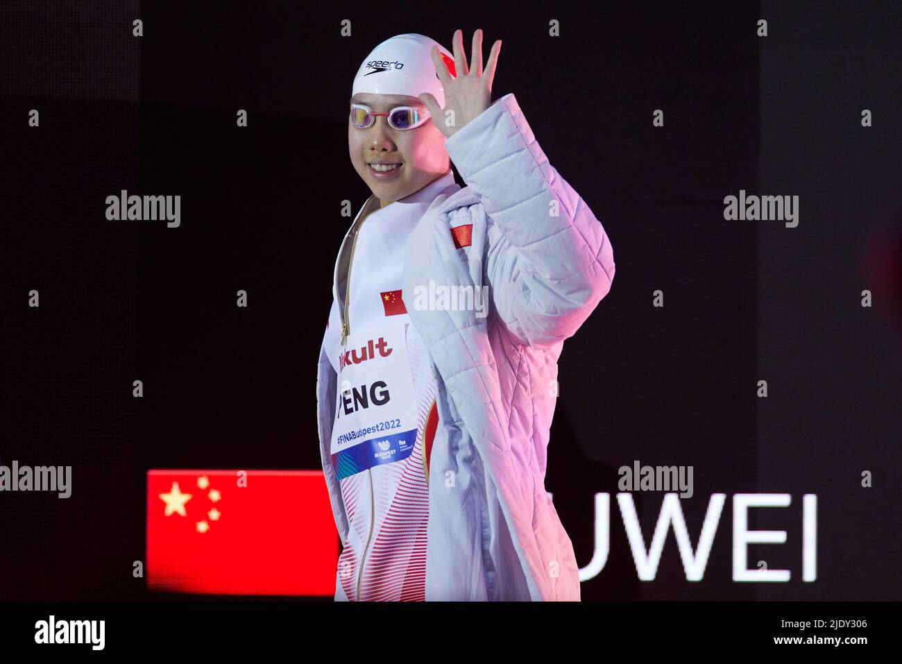 Budapest, Ungarn. 23.. Juni 2022. Peng Xuwei aus China wird vor dem Halbfinale der Frauen 200m bei den FINA-Weltmeisterschaften 19. in Budapest, Ungarn, am 23. Juni 2022 gesehen. Quelle: Meng Dingbo/Xinhua/Alamy Live News Stockfoto