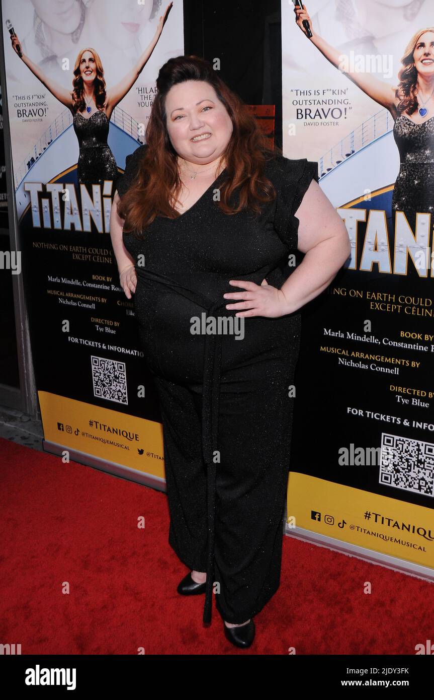 New York, Usa. 23.. Juni 2022. Kathy Deitch nimmt an der Eröffnungsnacht „Titanique the Musical“ im Asylum Theatre in New York City Teil. Kredit: SOPA Images Limited/Alamy Live Nachrichten Stockfoto
