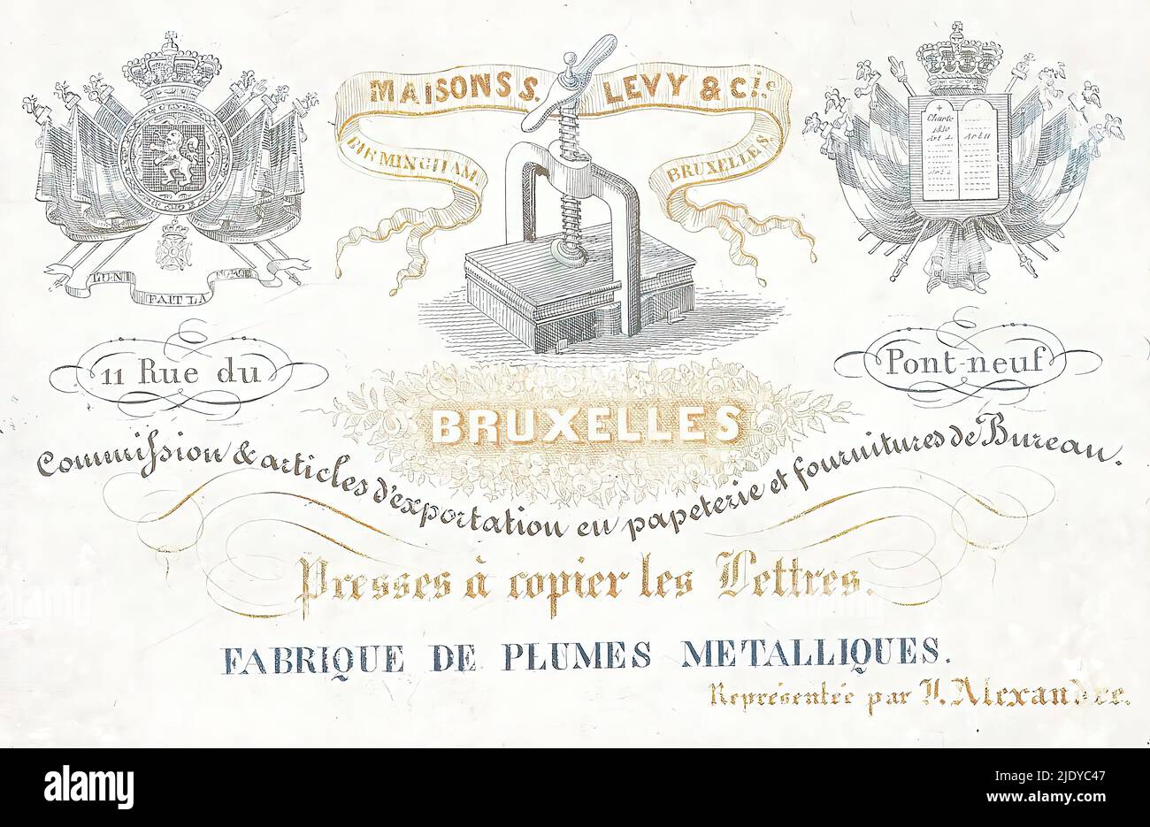 Visitenkarte von Maison S. Levy & Cie, Verkäufer von Bürobedarf in Brüssel, Eine Kopierpresse mit dem belgischen Wappen auf der linken Seite und einem Wappen mit der Charta von 1830 auf der rechten Seite., Druckerei: Anonym, Drucker: Anonym, 1840 - 1875, Material, Höhe 71 mm × Breite 106 mm Stockfoto