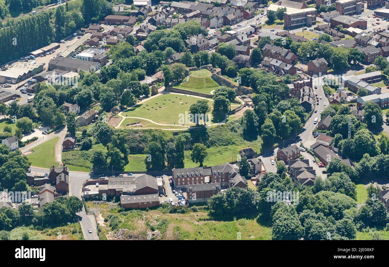 Eine Luftaufnahme von Pontefract Castle, West Yorkshire, Nordengland, Großbritannien Stockfoto