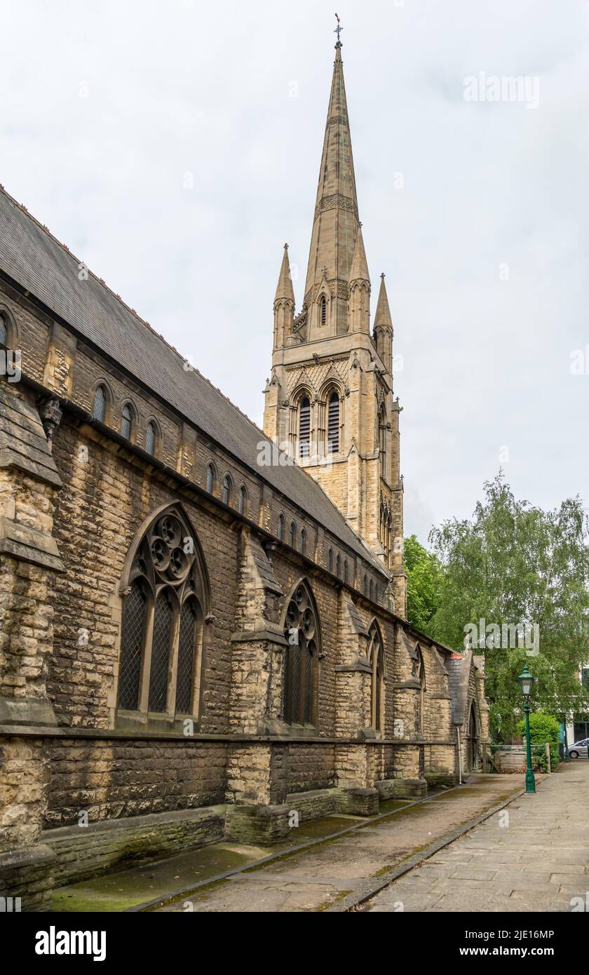 St Smwithins Kirche aus Gray Friars Pathway Lincoln City 2022 Stockfoto St Smwithins Kirche aus Gray Friars Pathway Lincoln City 2022 Stockfoto
