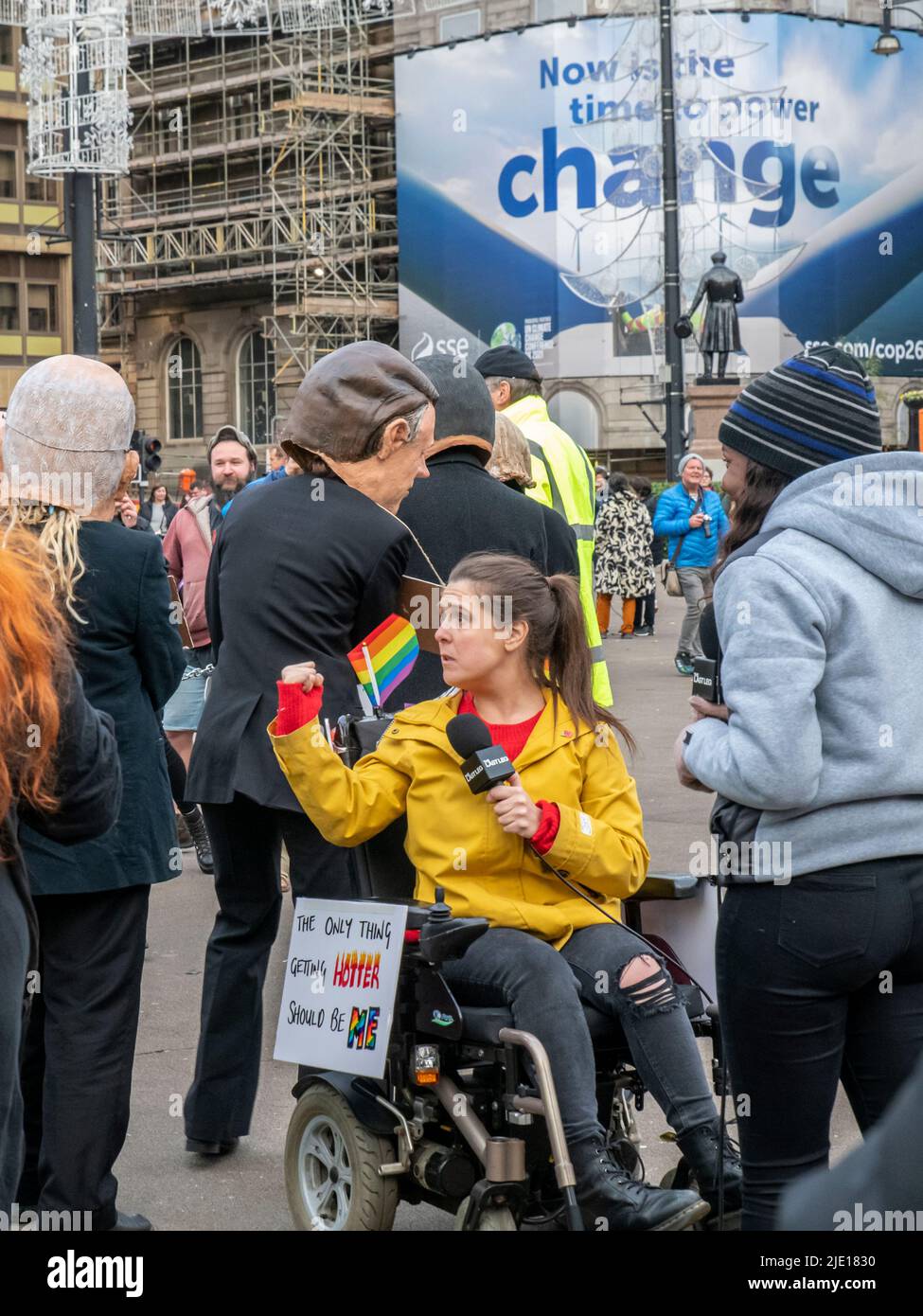 Glasgow, Schottland. VEREINIGTES KÖNIGREICH. 5.. November 2021: Menschen protestieren Cop26 auf dem George Square gegen den Klimawandel. Stockfoto
