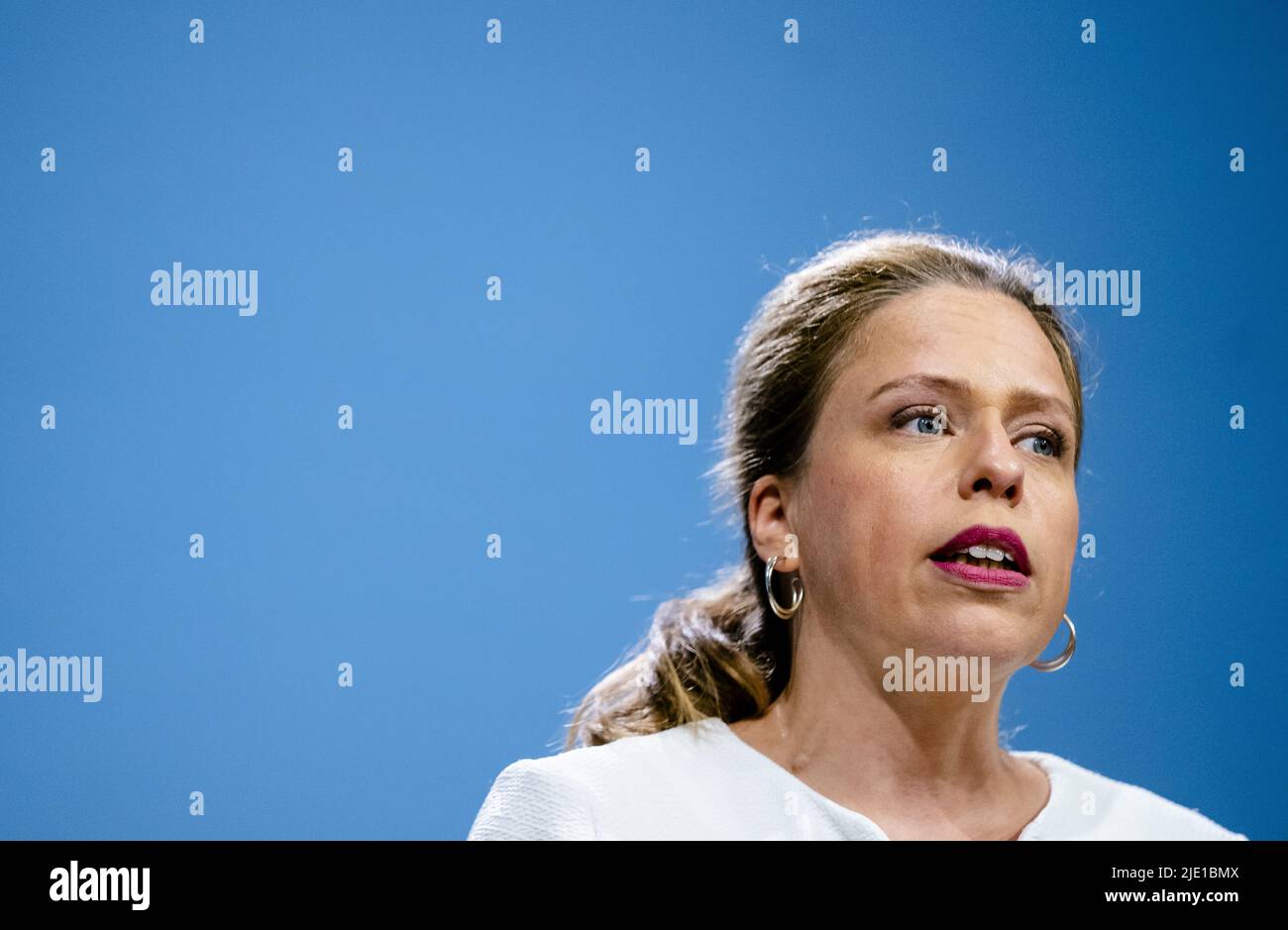 2022-06-24 16:31:36 DEN HAAG - die stellvertretende Premierministerin Carola Schouten spricht die Presse nach dem wöchentlichen Ministerrat an. ANP BART MAAT niederlande Out - belgien Out Stockfoto