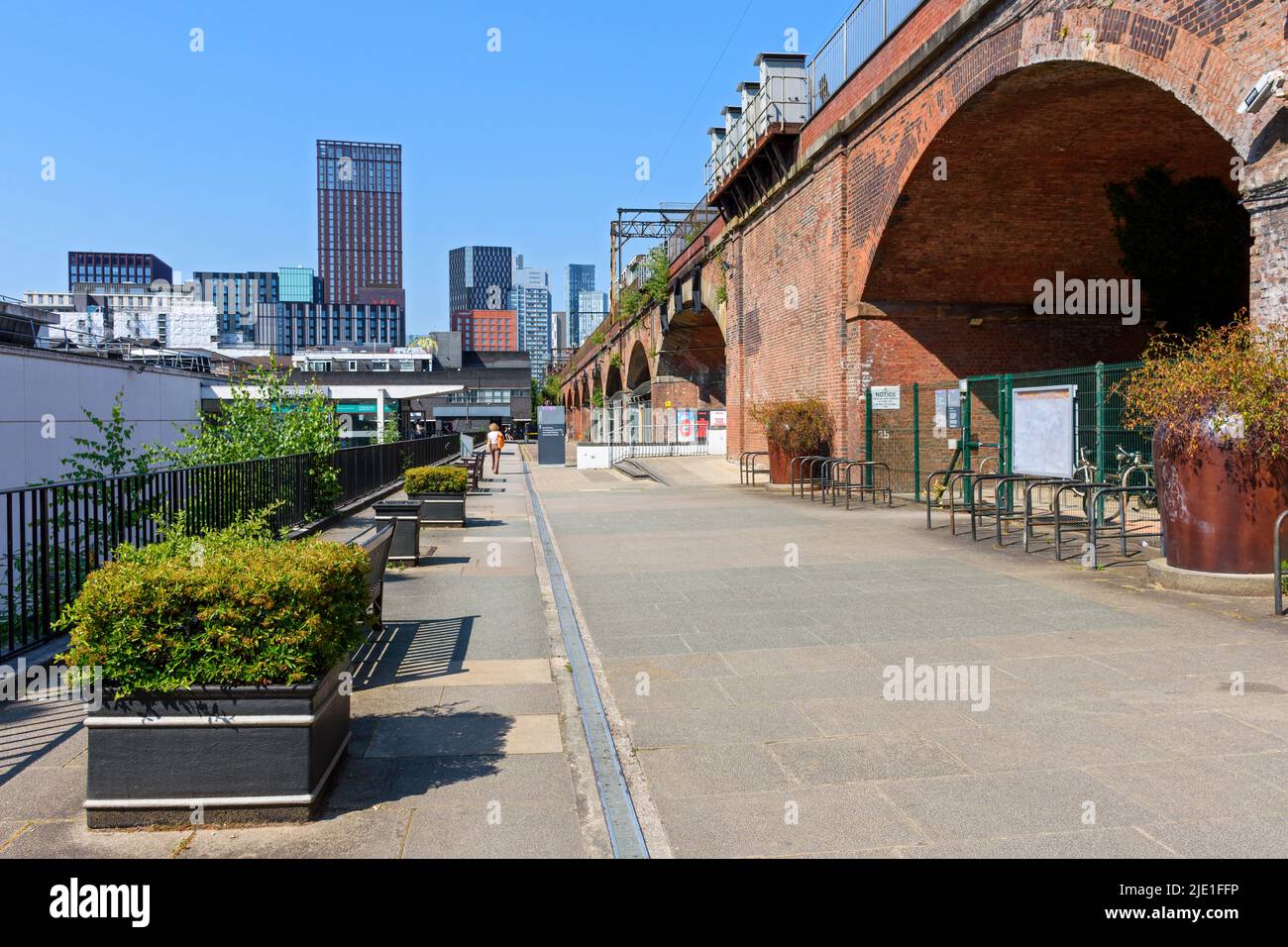 Teil der Manchester South Junction und des Altrincham Railway Viaduct, erbaut 1846-49. Grade-II-gelistete Struktur. Altrincham St. Manchester, England, Großbritannien Stockfoto