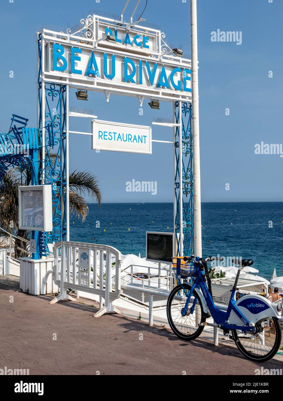 Restaurant Eingang am Strand Nizza Frankreich Stockfoto