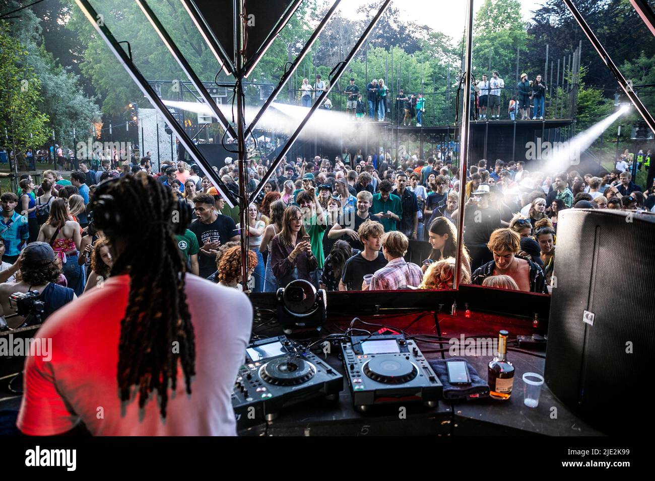 Die Abbildung zeigt den ersten Tag des Musikfestivals Couleur Cafe in Brüssel, Freitag, den 24. Juni 2022. Die Ausgabe 31. des Festivals findet vom 24.. Bis 26.. Juni statt. BELGA FOTO HATIM KAGHAT Stockfoto