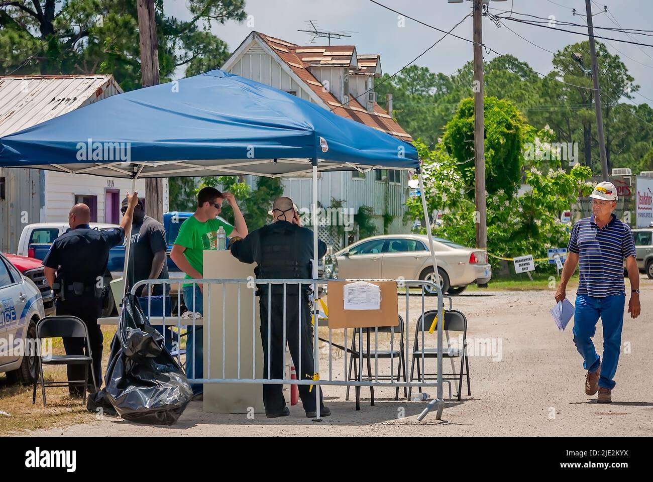 Das BP Oil Spill Joint Incident Command ist am 7. Mai 2010 in Dauphin Island, Alabama, abgebildet. Stockfoto