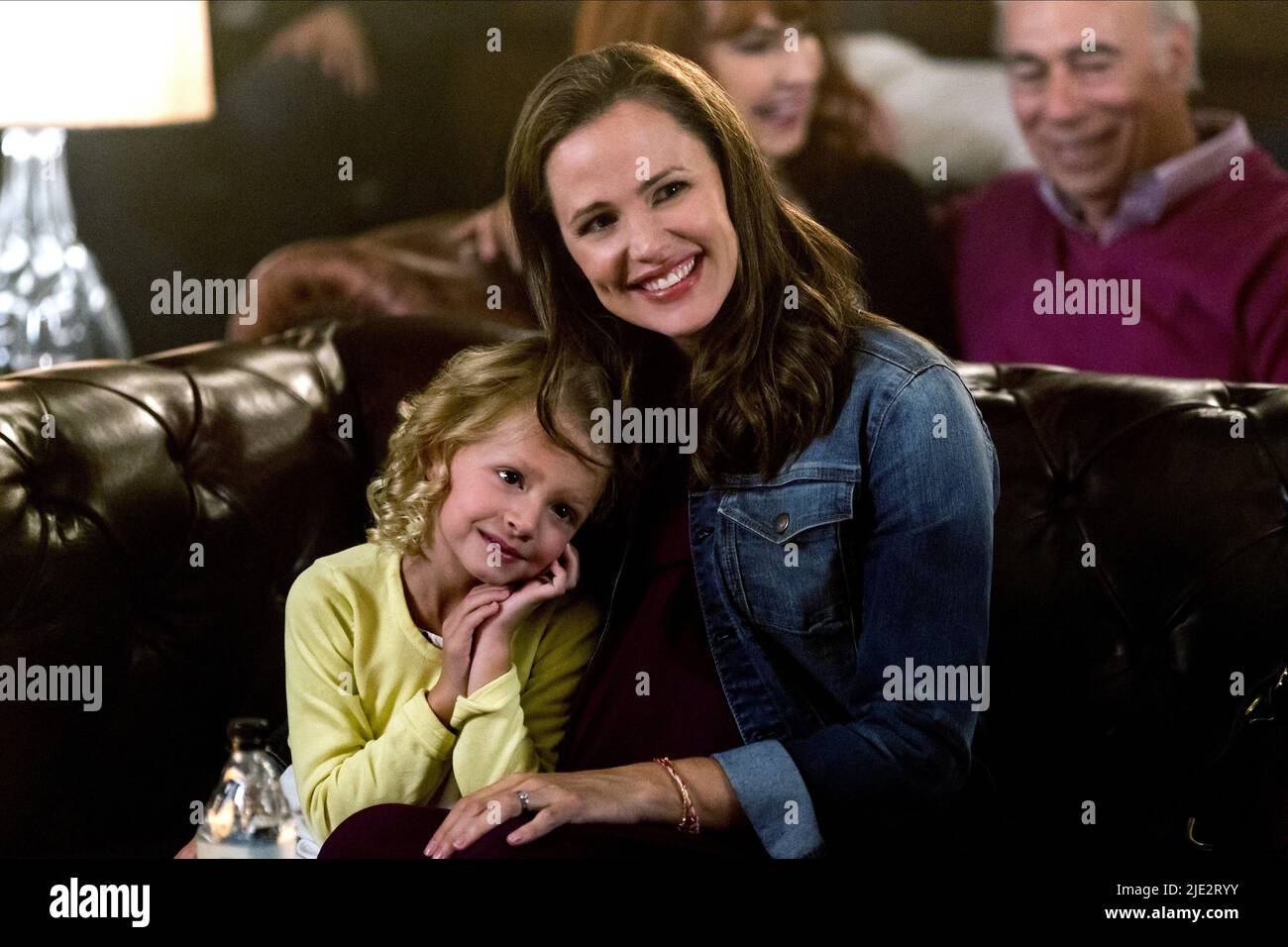 GISELLE EISENBERG, Jennifer Garner, DANNY COLLINS, 2015 Stockfoto