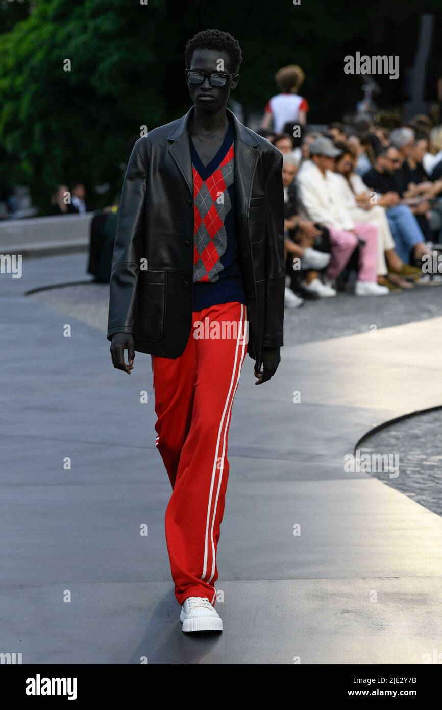 Paris, Frankreich. 23.. Juni 2022. AMI - Alexandre Mattiussi SS23 Runway während der Paris Fashion Week Menswear am 2022. Juni - Paris, Frankreich. 23/06/2022 Credit: dpa/Alamy Live News Stockfoto