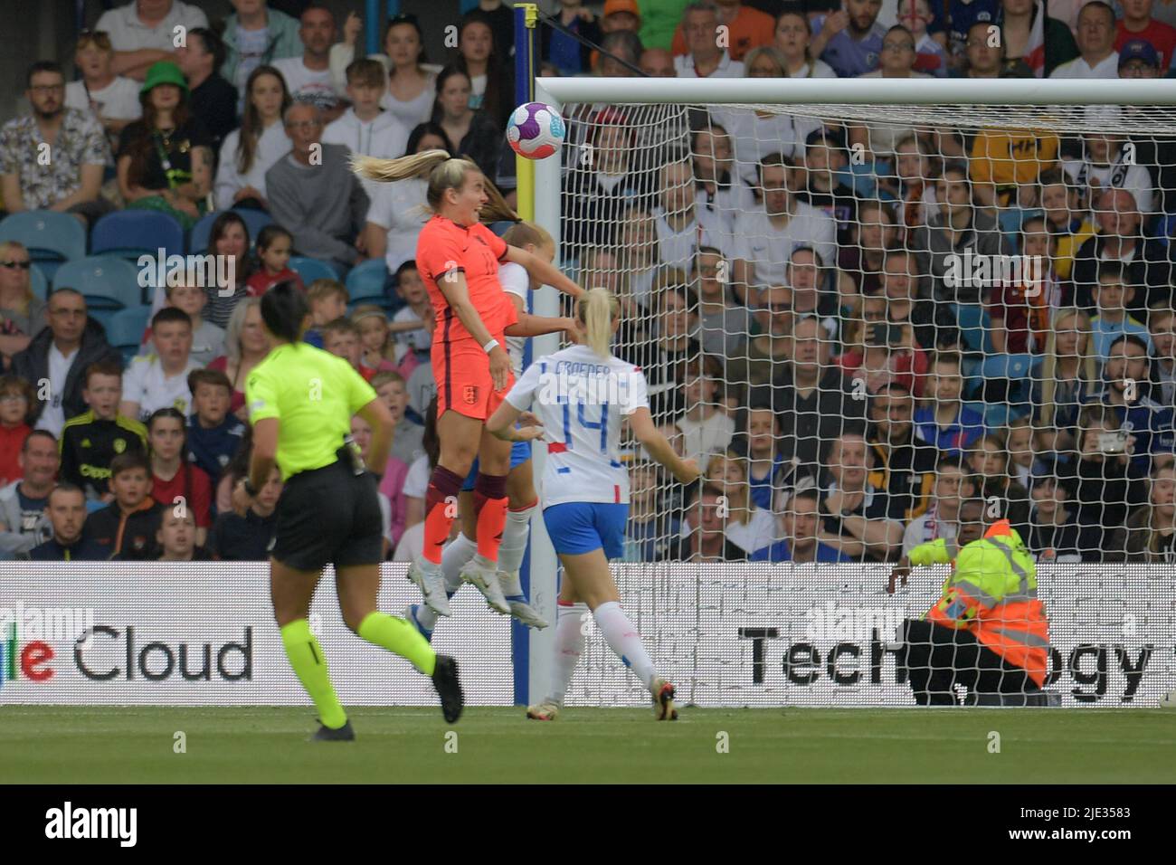 Leeds, Großbritannien. 24.. Juni 2022. LEEDS, GROSSBRITANNIEN. JUN 24. während des Internationalen Freundschaftsspiel zwischen England Women und den Niederlanden in der Elland Road, Leeds am Freitag, den 24.. Juni 2022. (Kredit: Scott Llewellyn | MI Nachrichten) Kredit: MI Nachrichten & Sport /Alamy Live Nachrichten Stockfoto