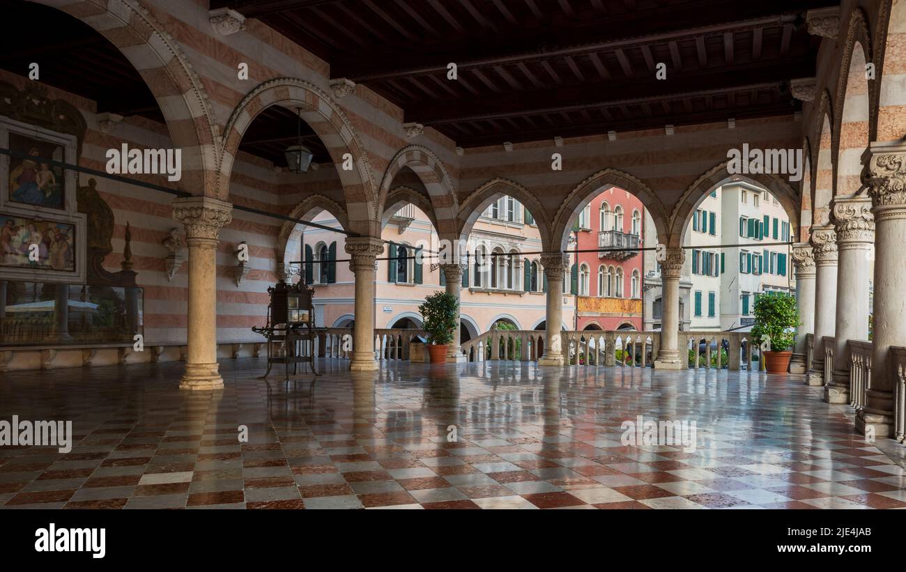Die 'Loggia del Lionello', wunderschöne venezianische Architektur. Stockfoto