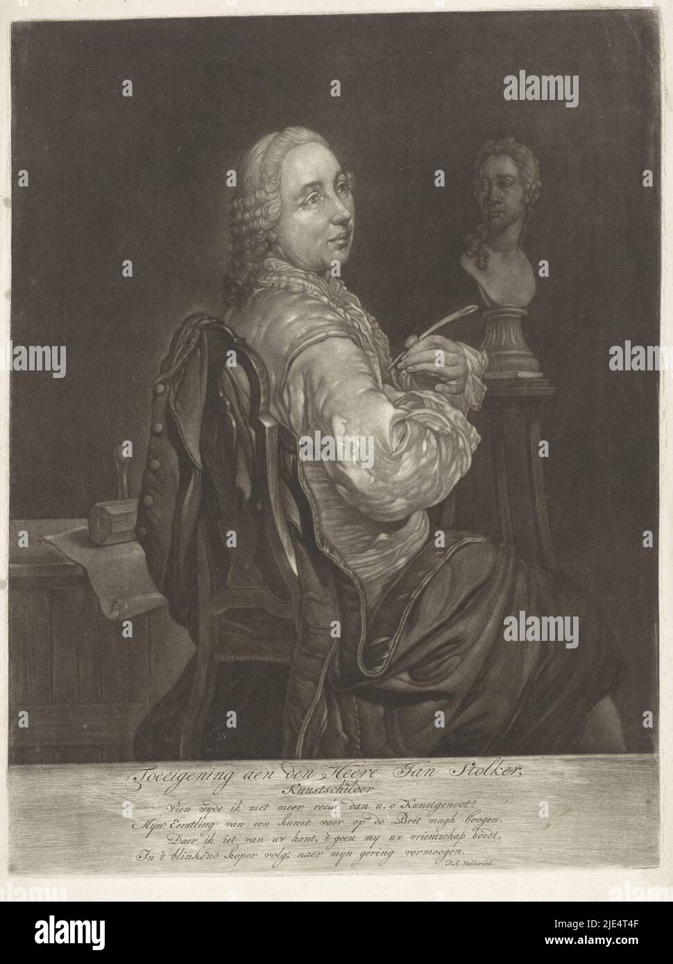 Der Holzschnitzer Willem Dubbelens sitzt auf einem Stuhl vor einer Büste. In seiner Hand hat er ein Instrument, Portrait of Willem Dubbelens., Druckerei: Pieter Anthony Wakkerdak, (erwähnt auf Objekt), Jan Stolker, Pieter Anthony Wakkerdak, (erwähnt auf Objekt), Rotterdam, 1740 - 1774, Papier, H 368 mm × B 278 mm Stockfoto